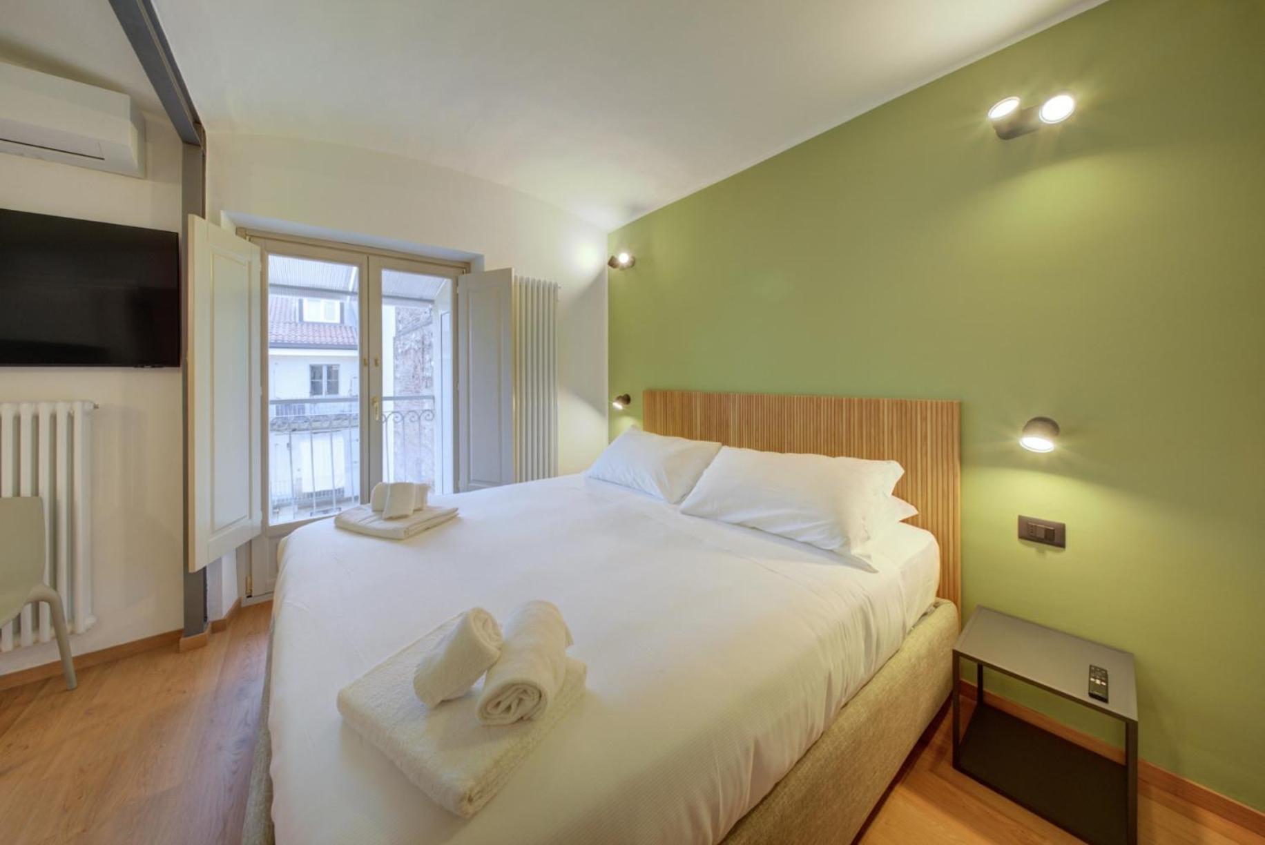 Deluxe Apartment