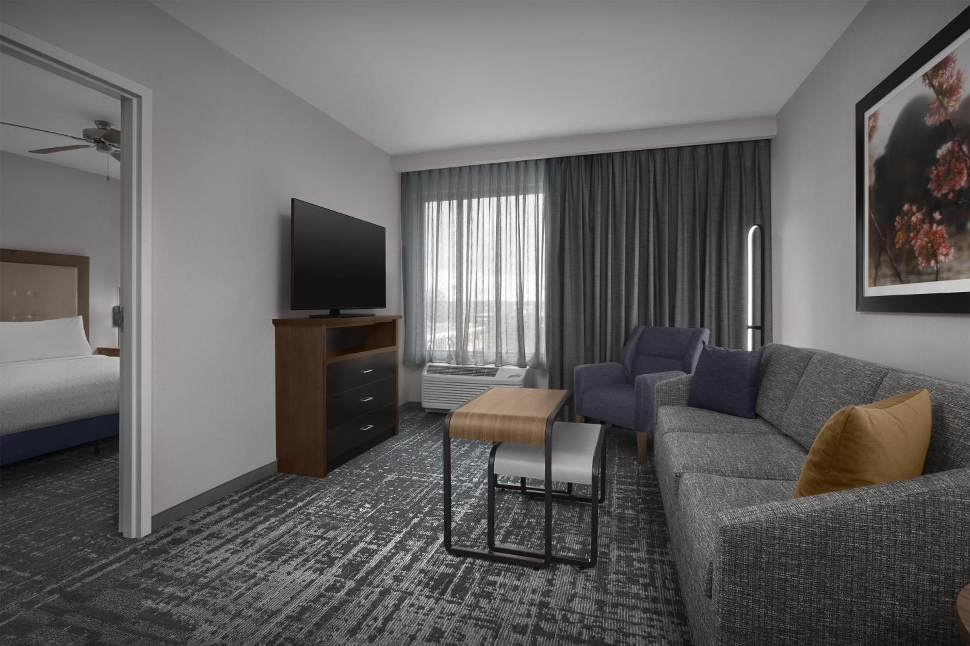 King Studio Suite Hearing Access or Non-Smoking