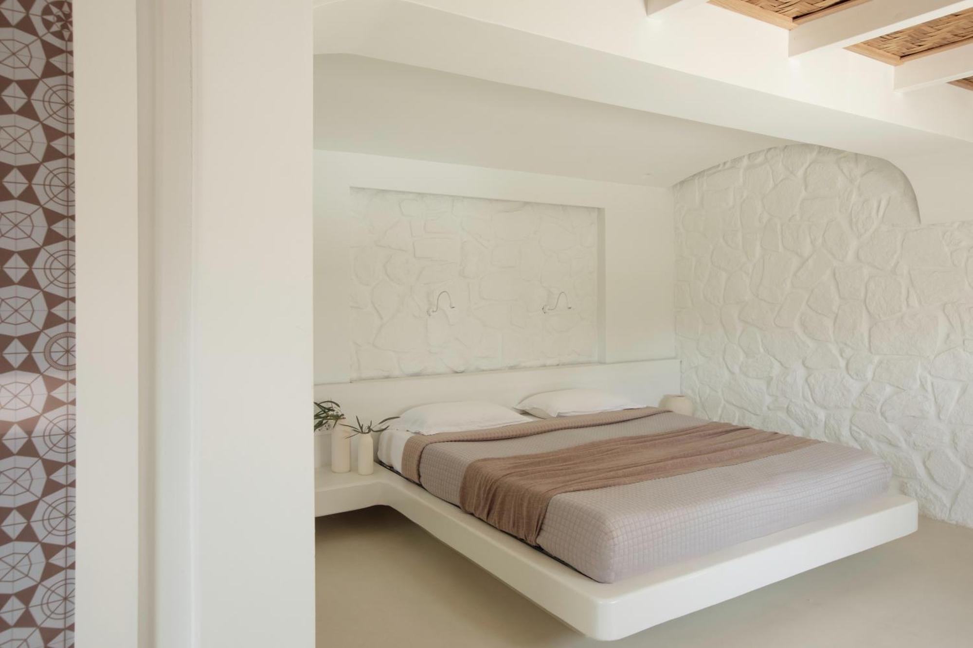 Superior Room / Garden View