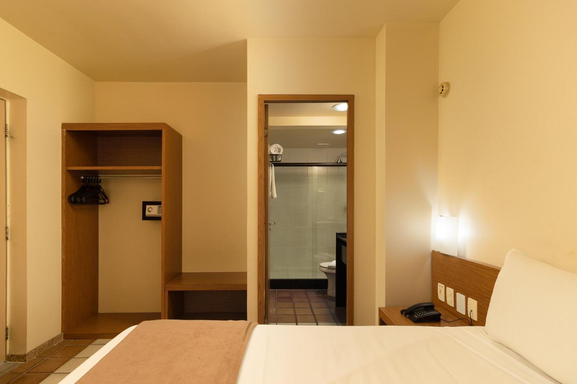 Quarto Duplo Standard