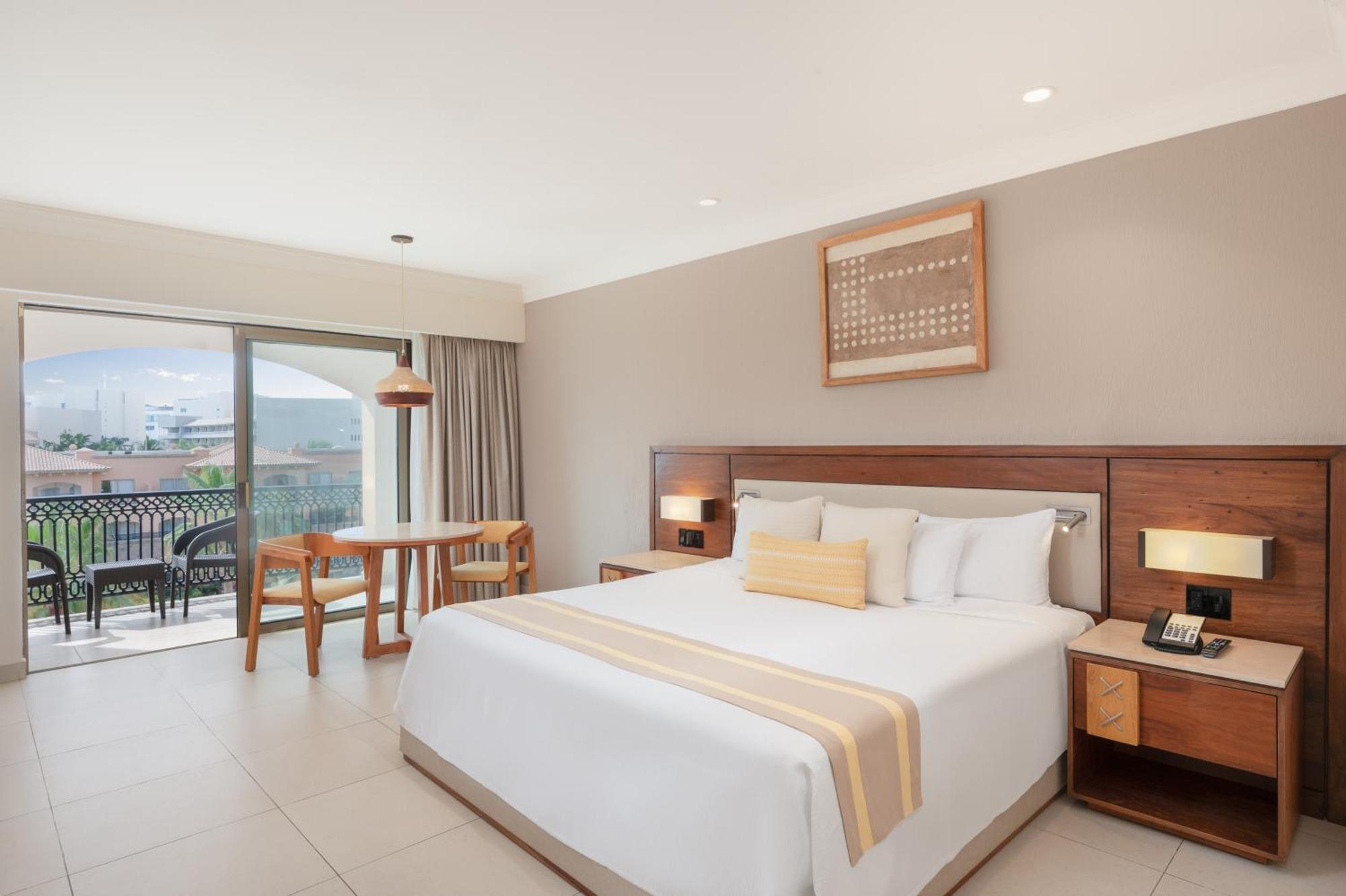 Double or Twin Room Partial Sea View