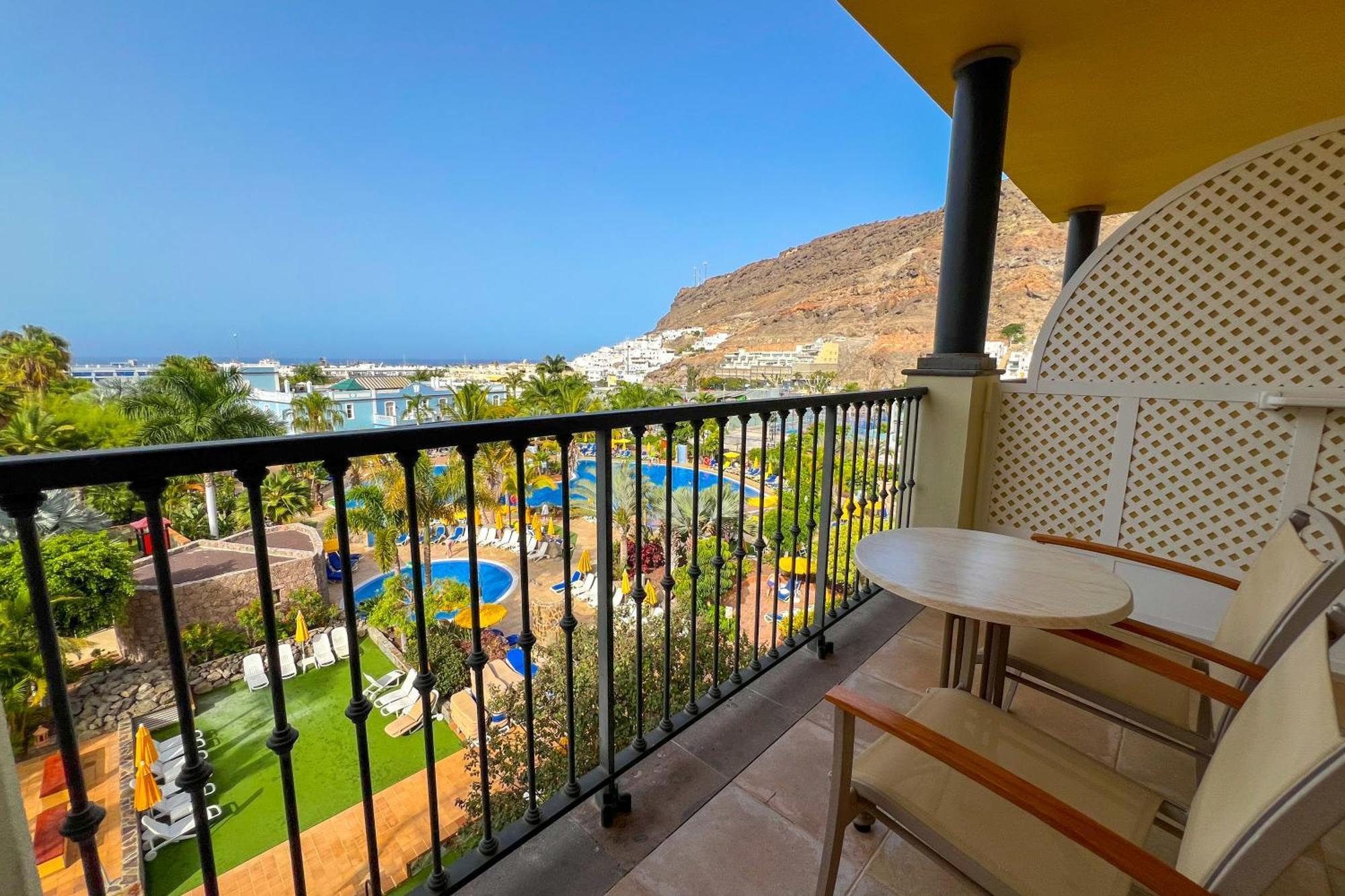 Double or Twin Room Pool View