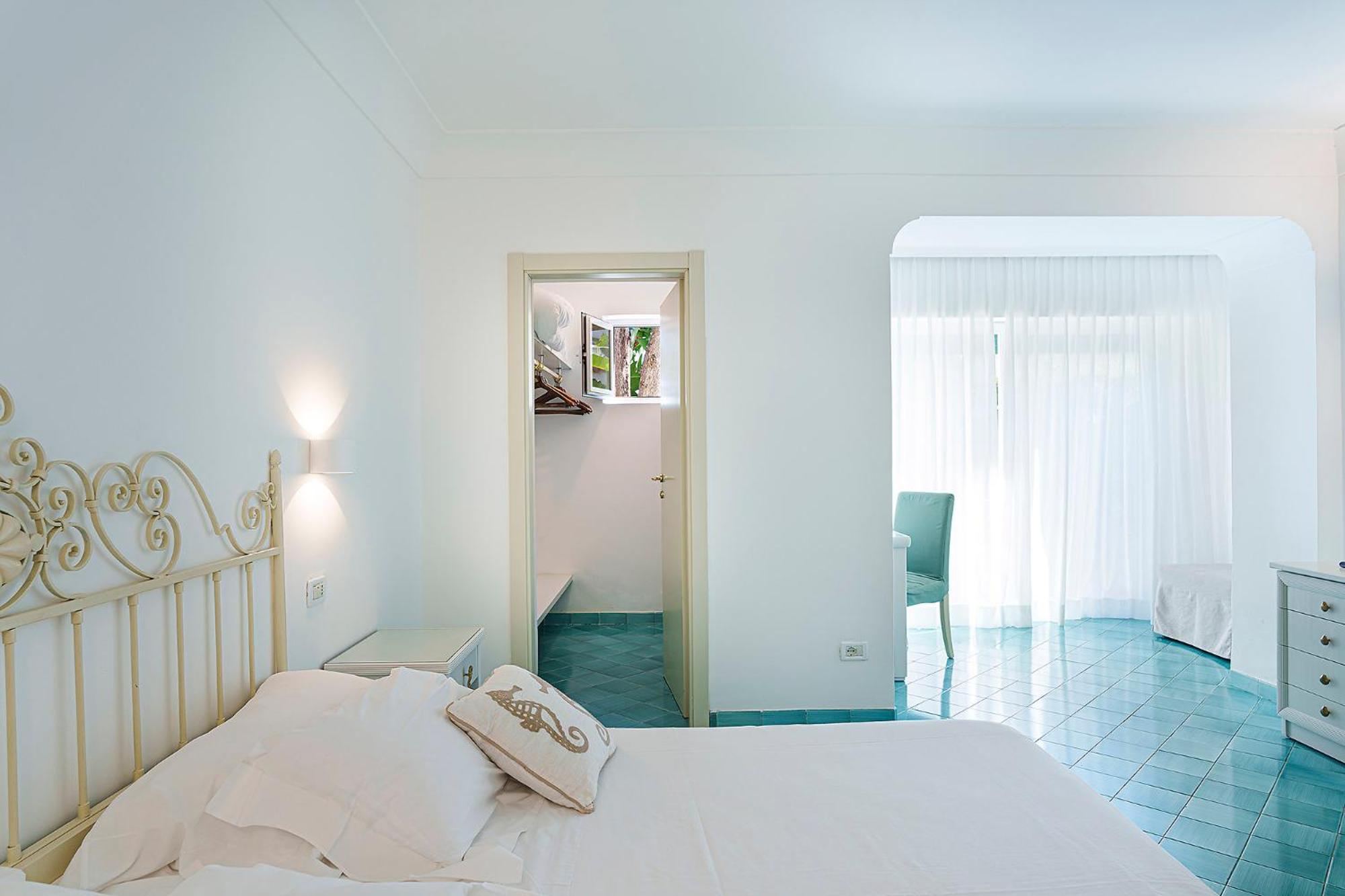 Double or Twin Room Garden View