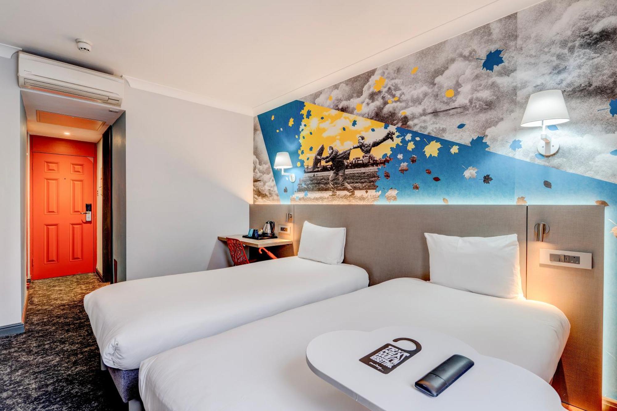 Standard Twin Room