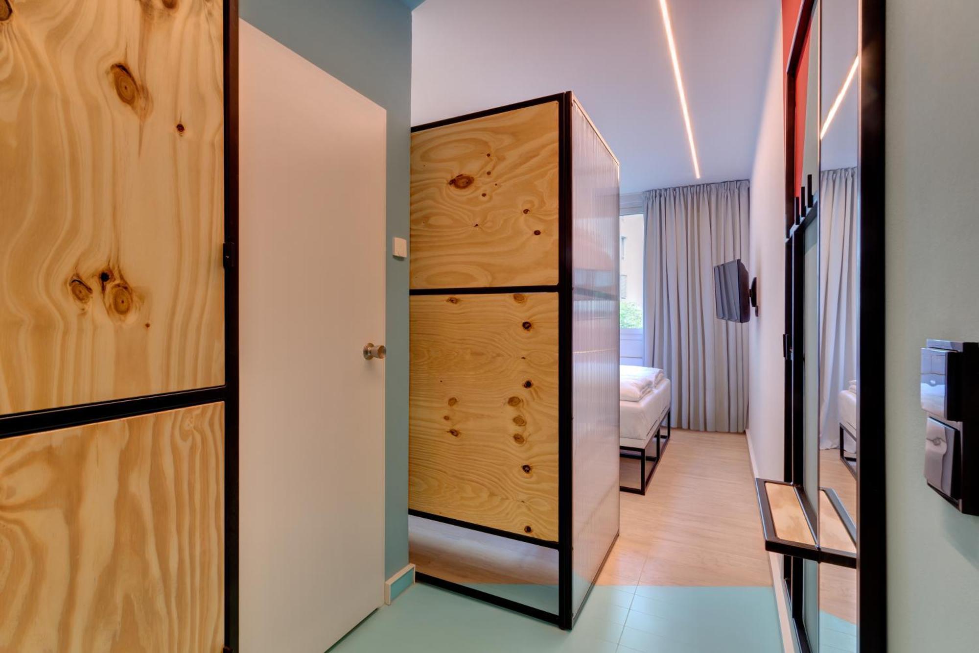 Bed 4-Bed Dormitory Room