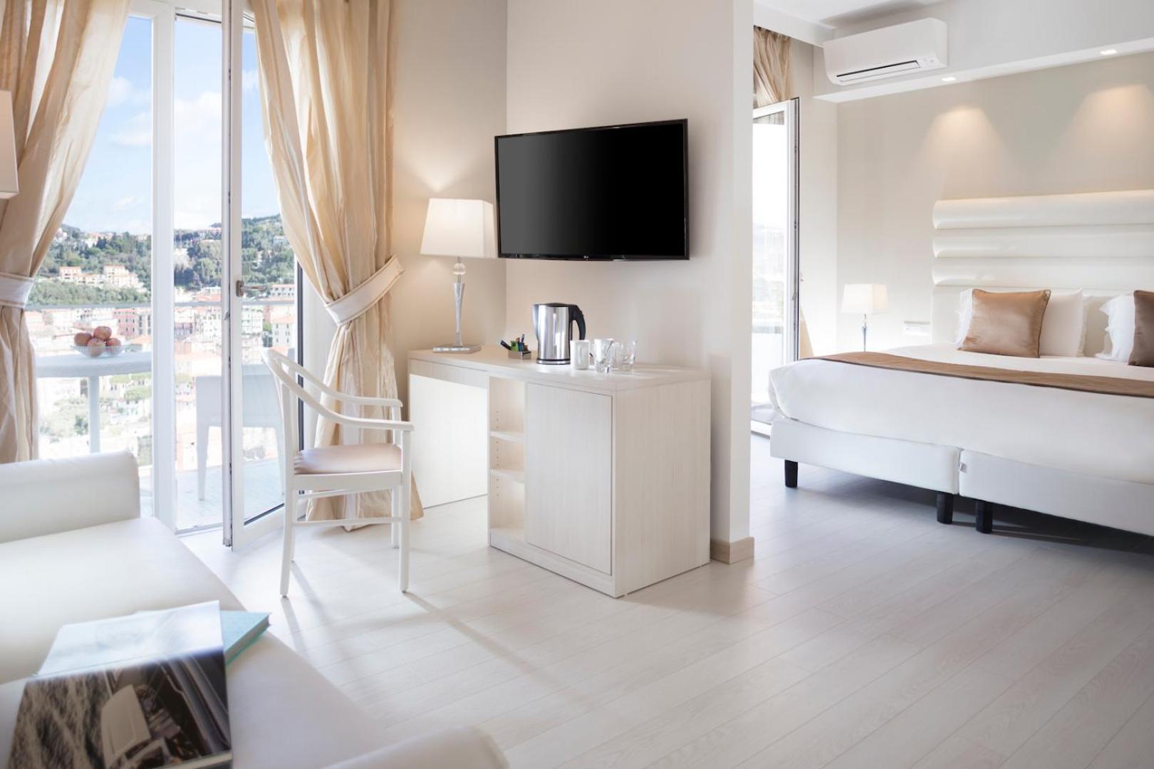 Deluxe Triple Room Sea View