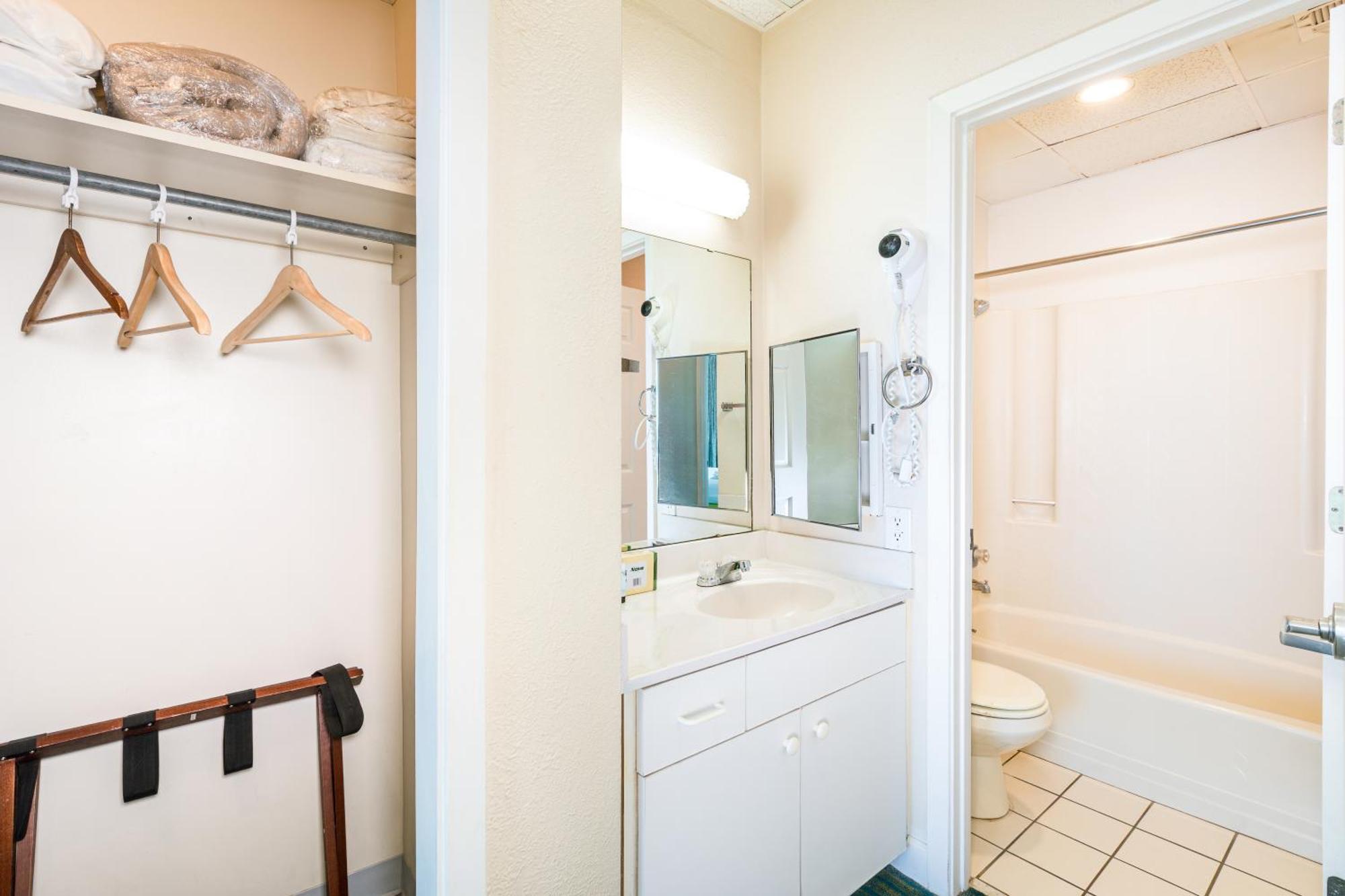 One-Bedroom Suite
