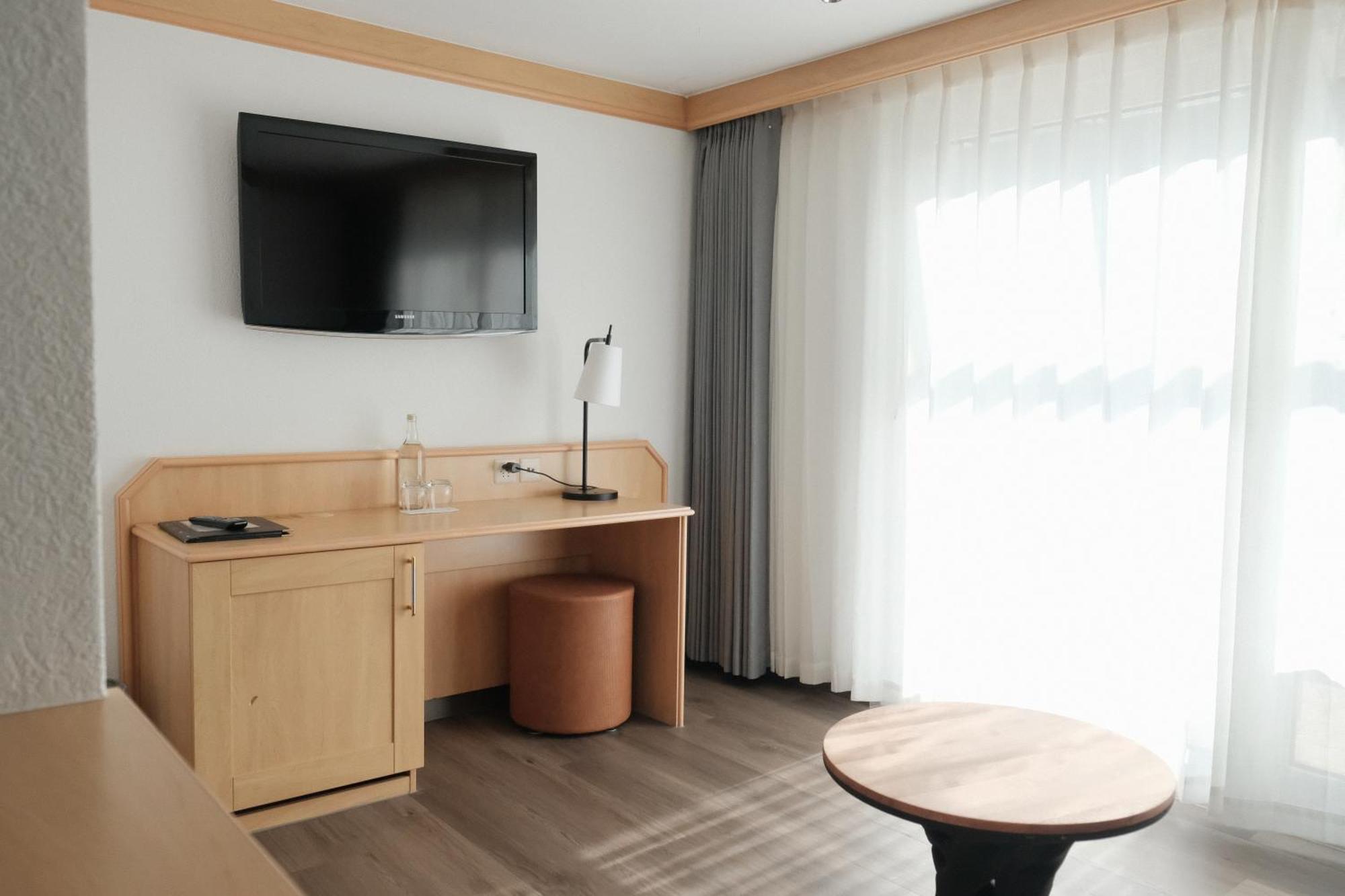 Comfort Double Room Balcony Mountain View