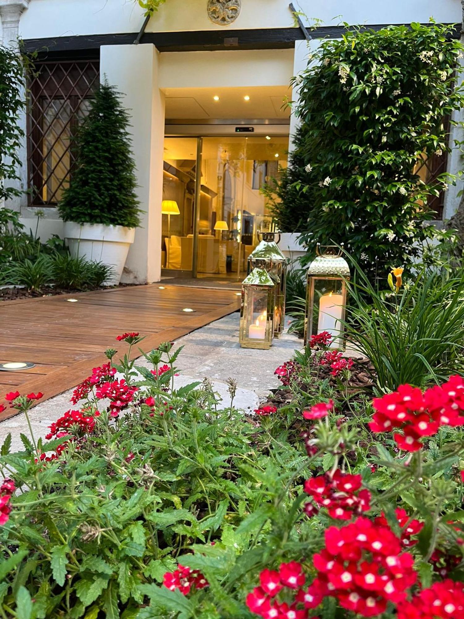 Double Room Garden View