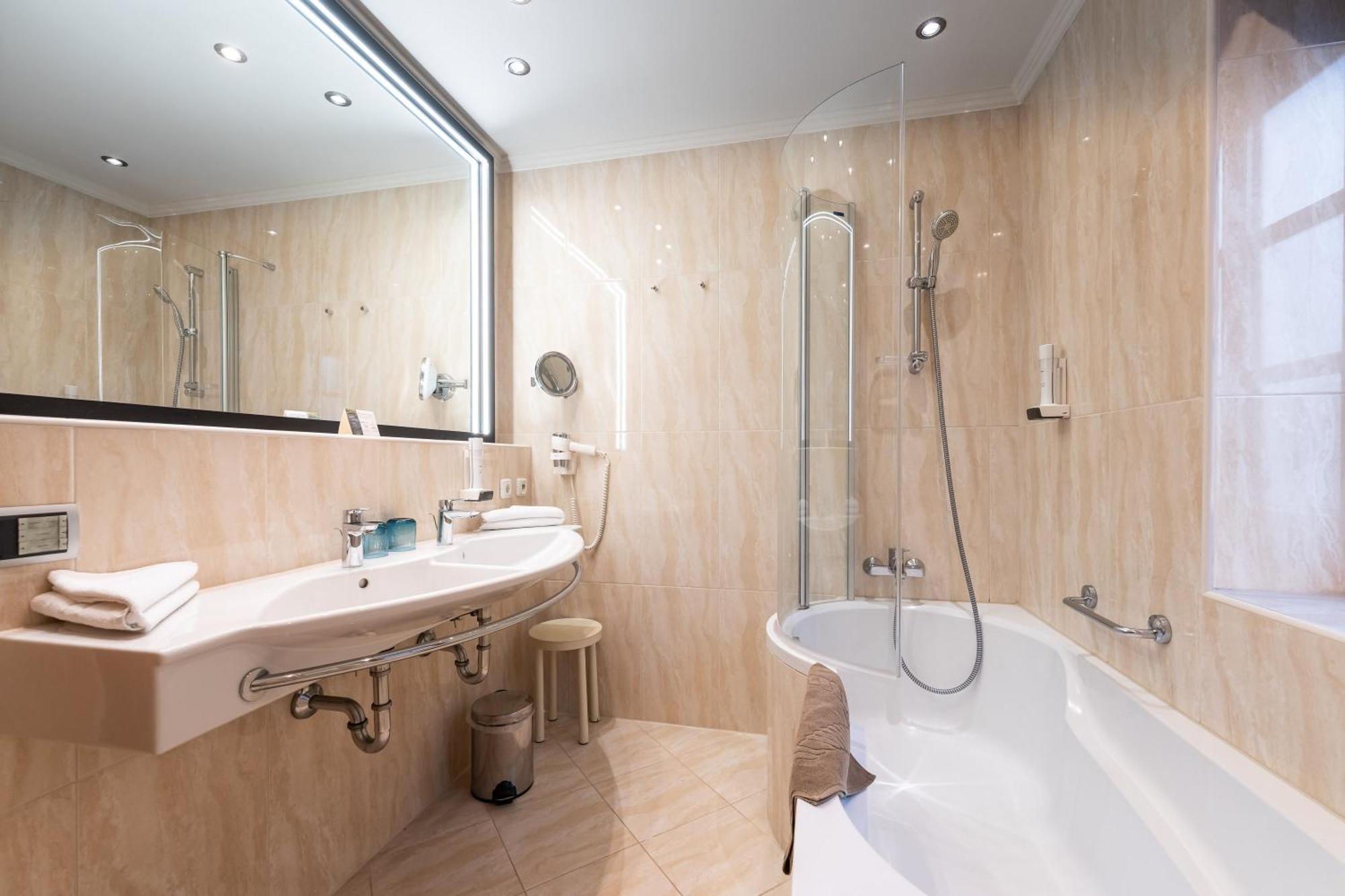 Economy Double Room