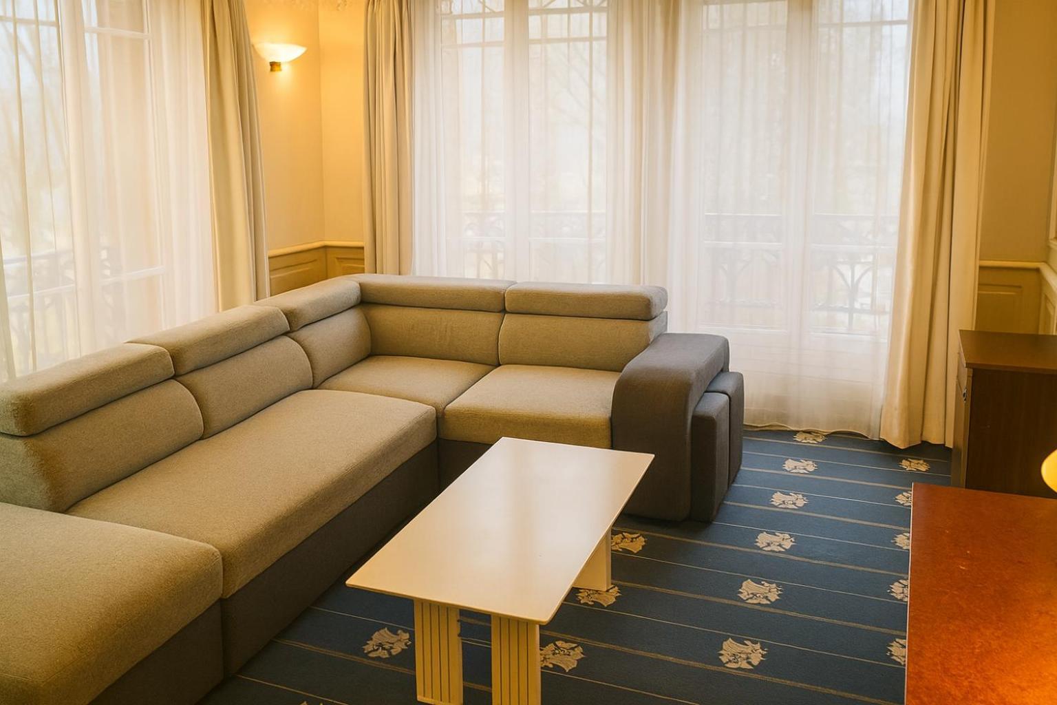 Double Suite