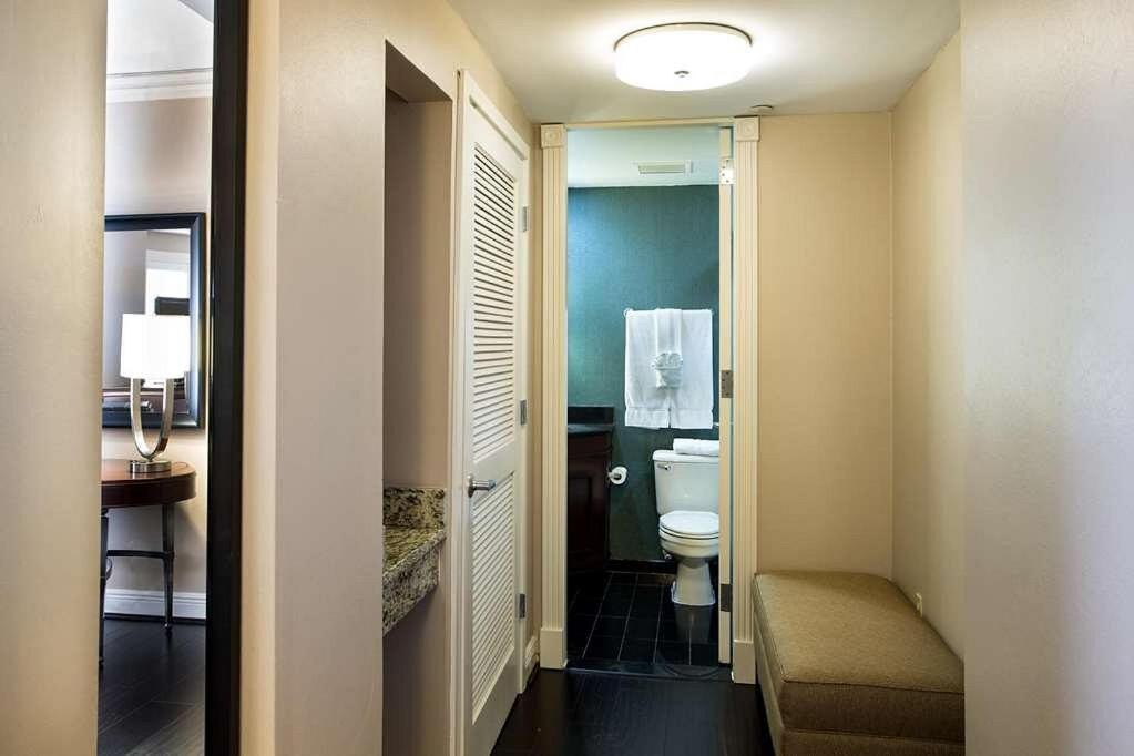 Superior King Room,1742656581:JPEG