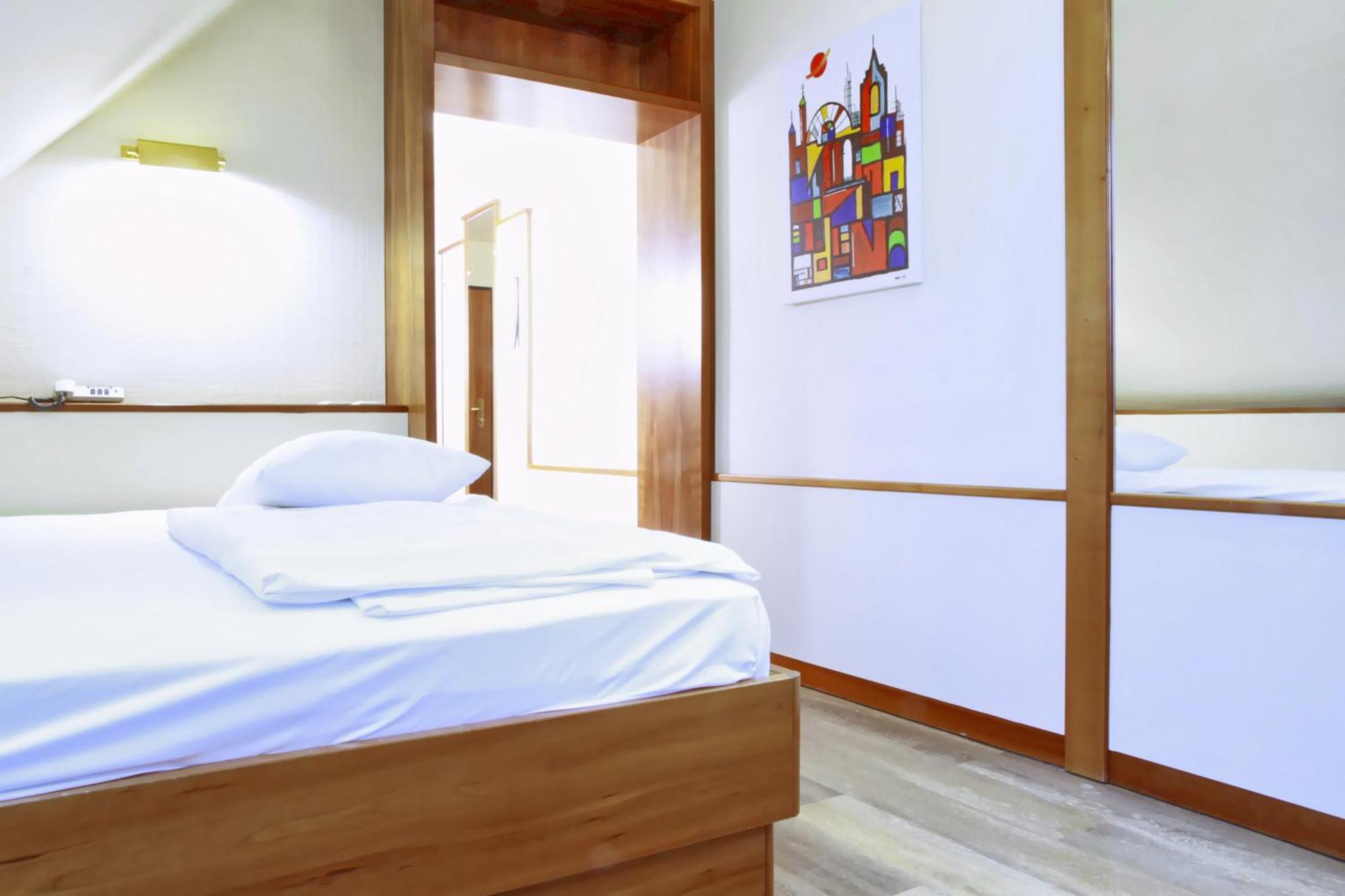 Comfort Single Room