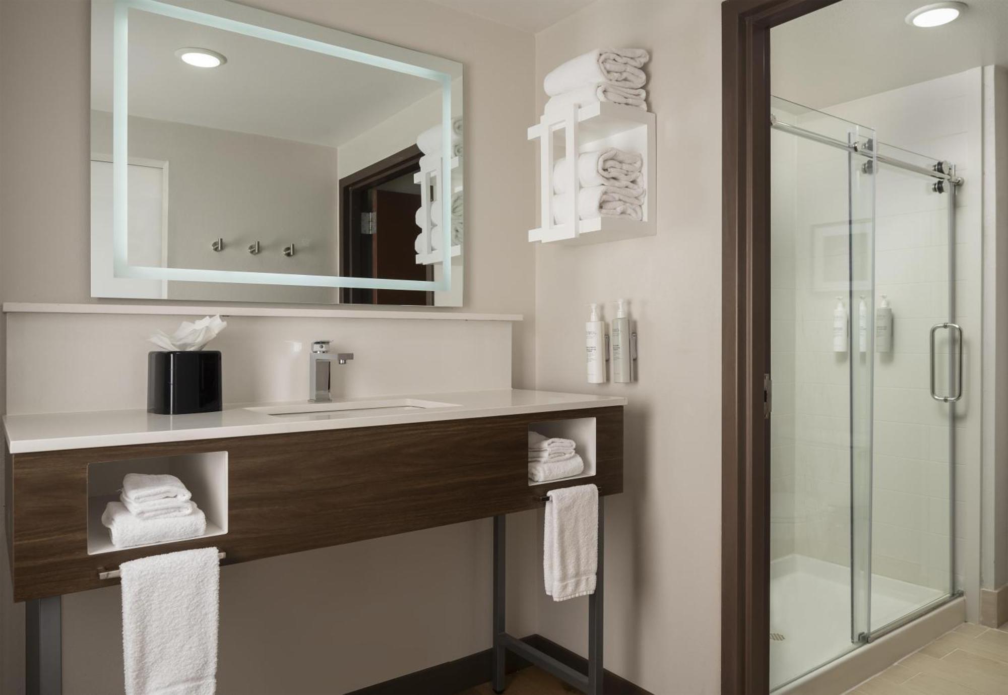Queen Studio Suite with Two Queen Beds and Sofa Bed - Non-Smoking