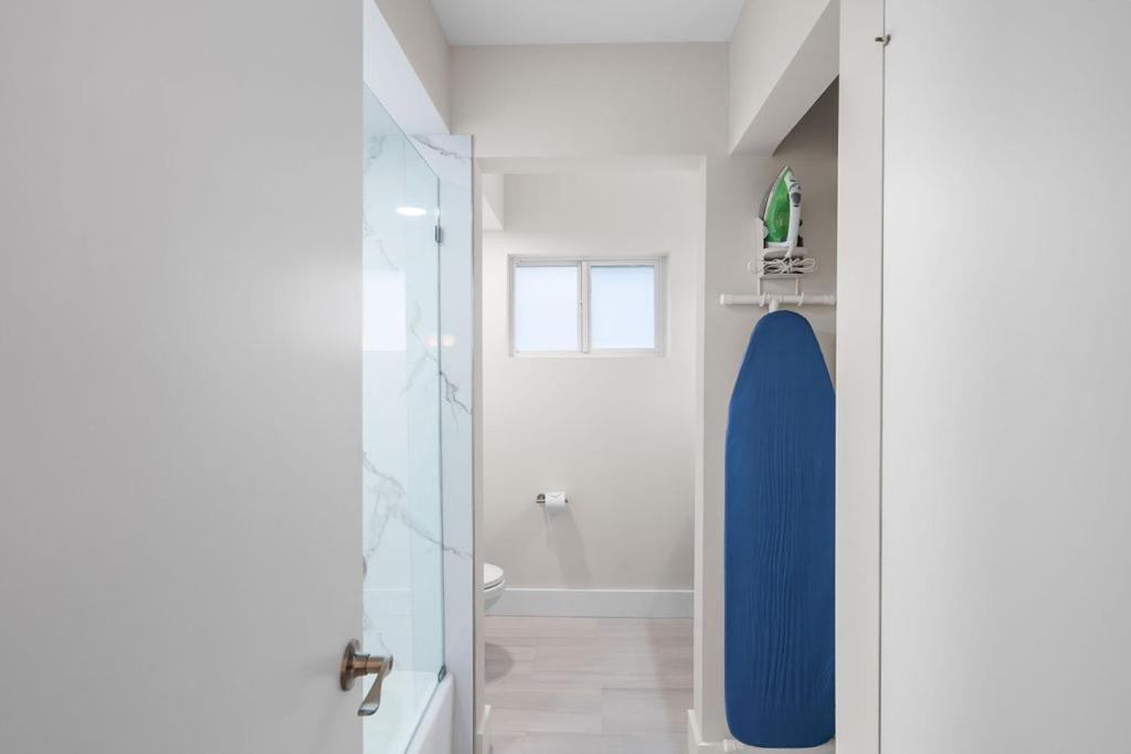 Accessible King,1742664413:JPEG