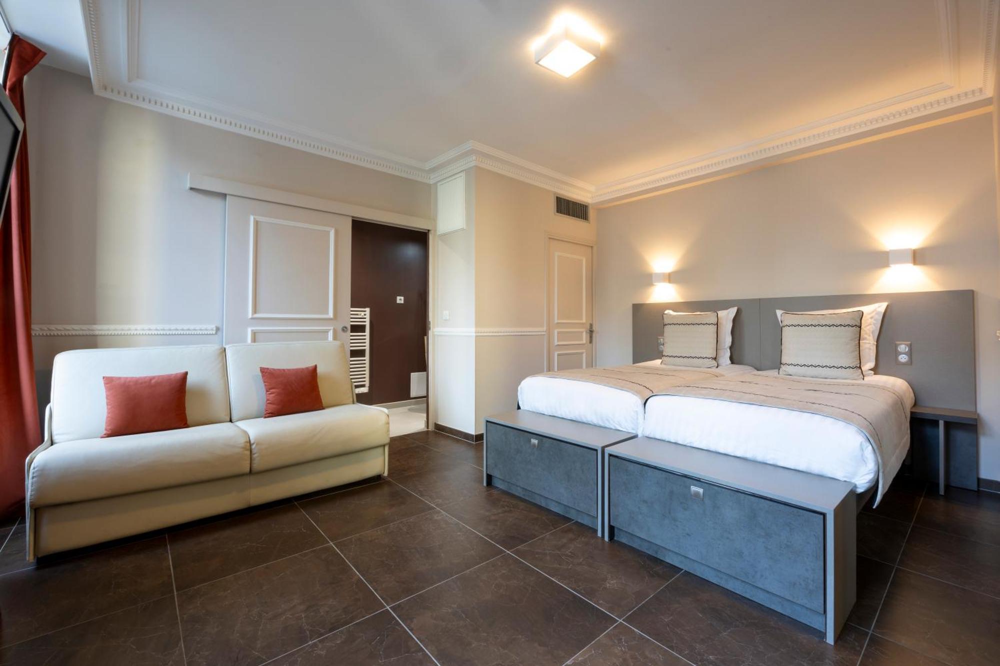 Twin Room