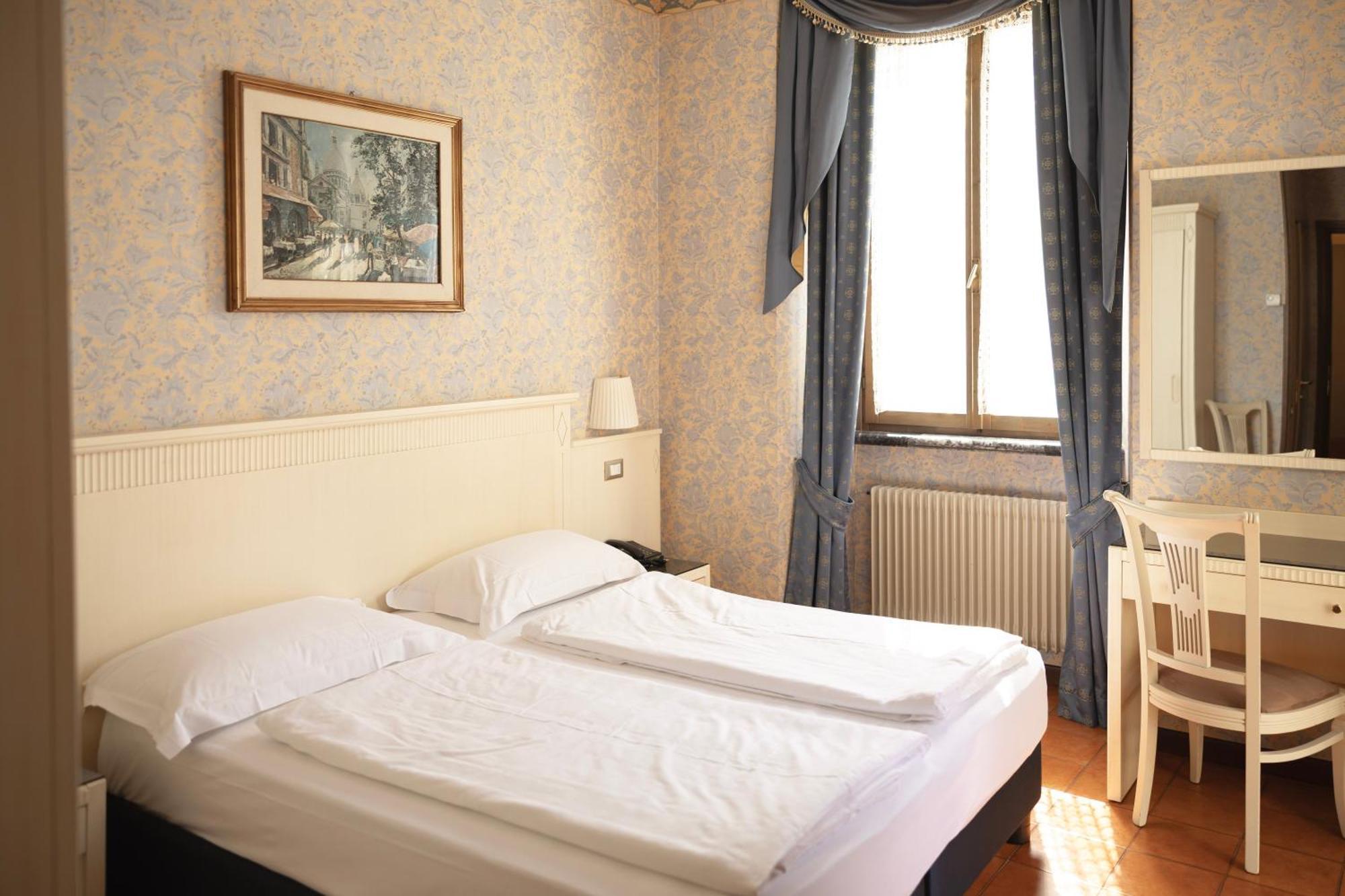 Double Room Lake View