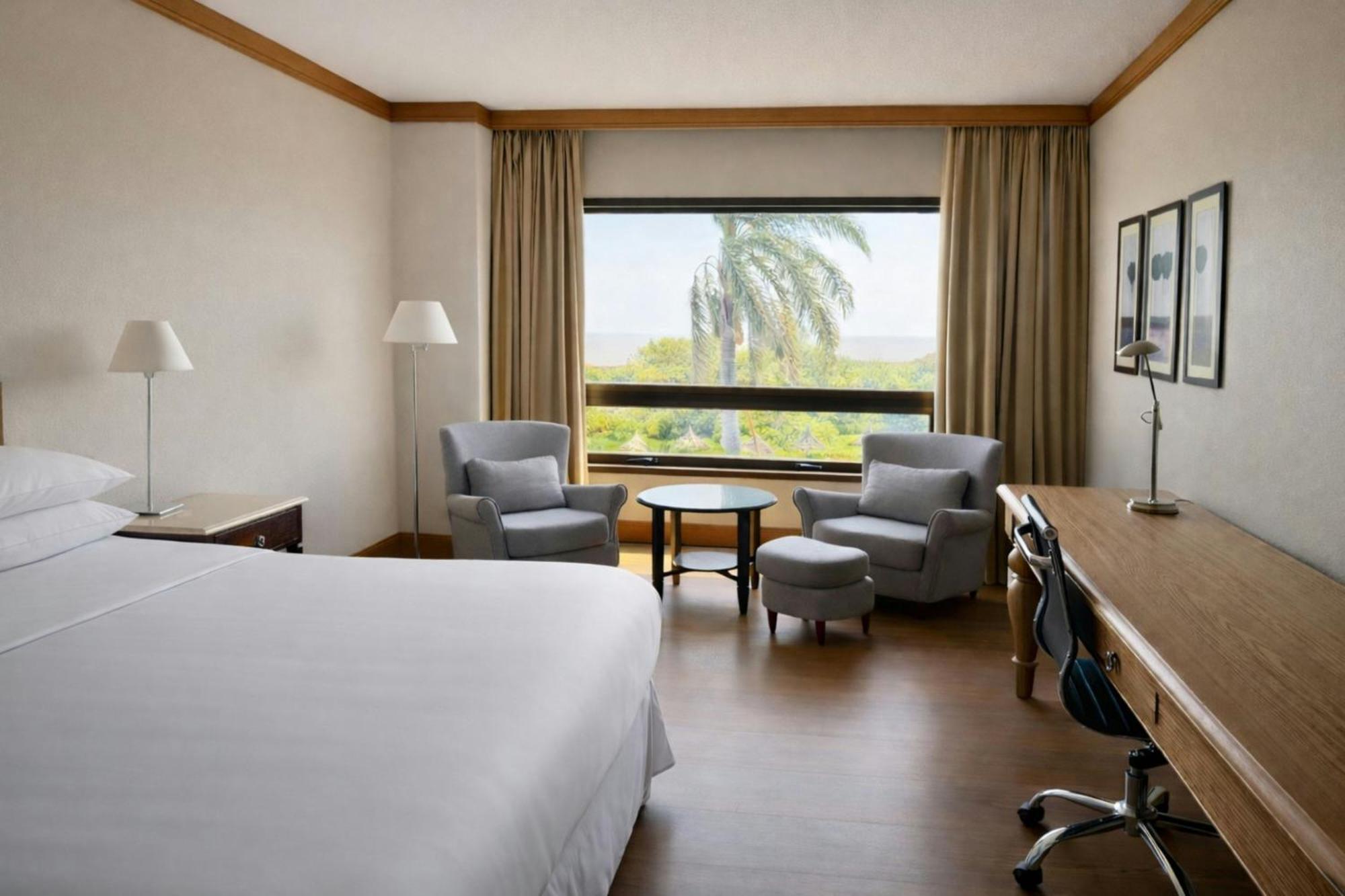 River View Guest room 1 King