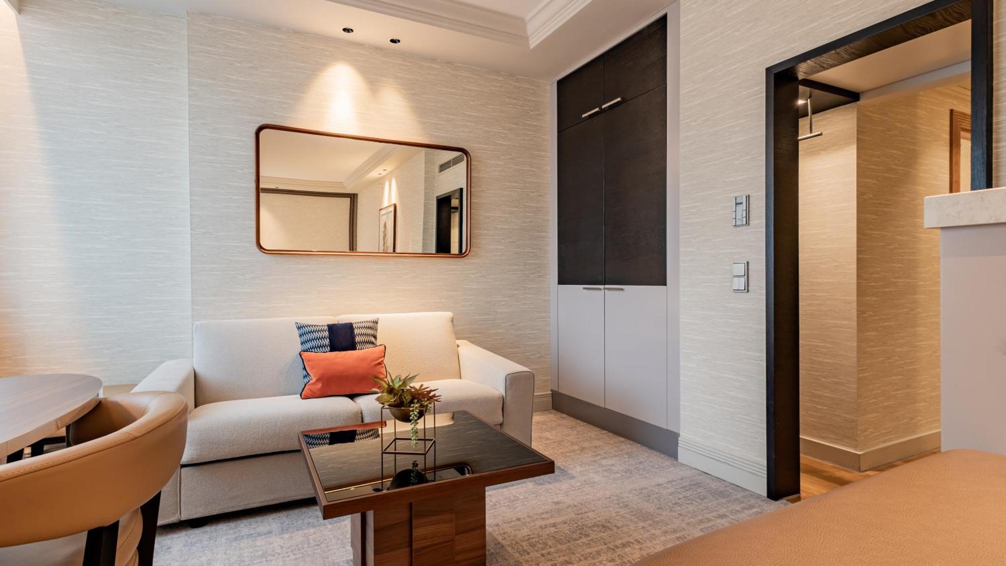 Premium King Room