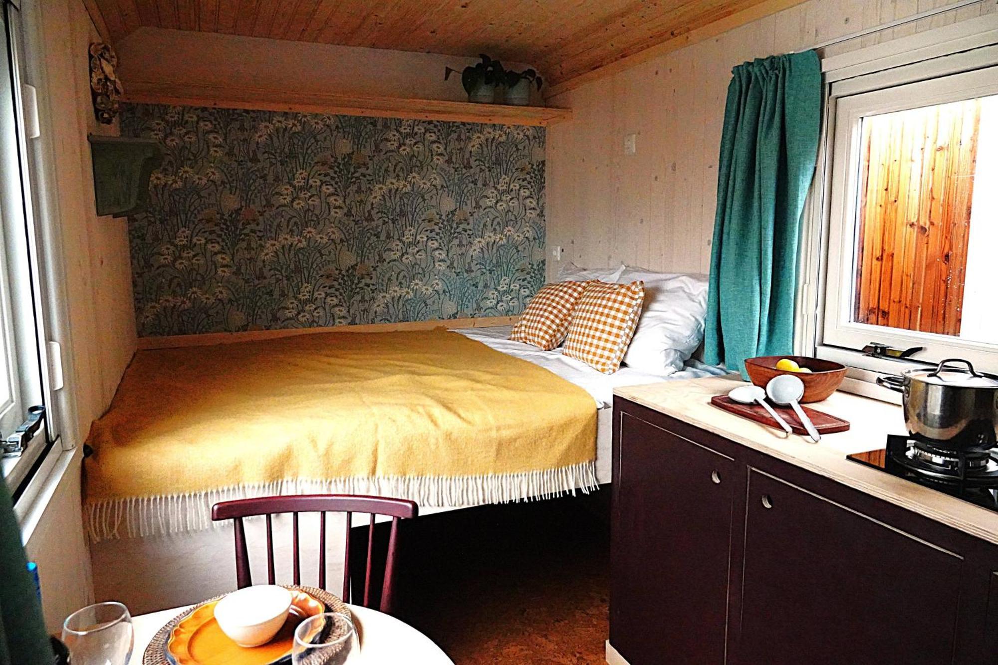 Gipsy Caravan