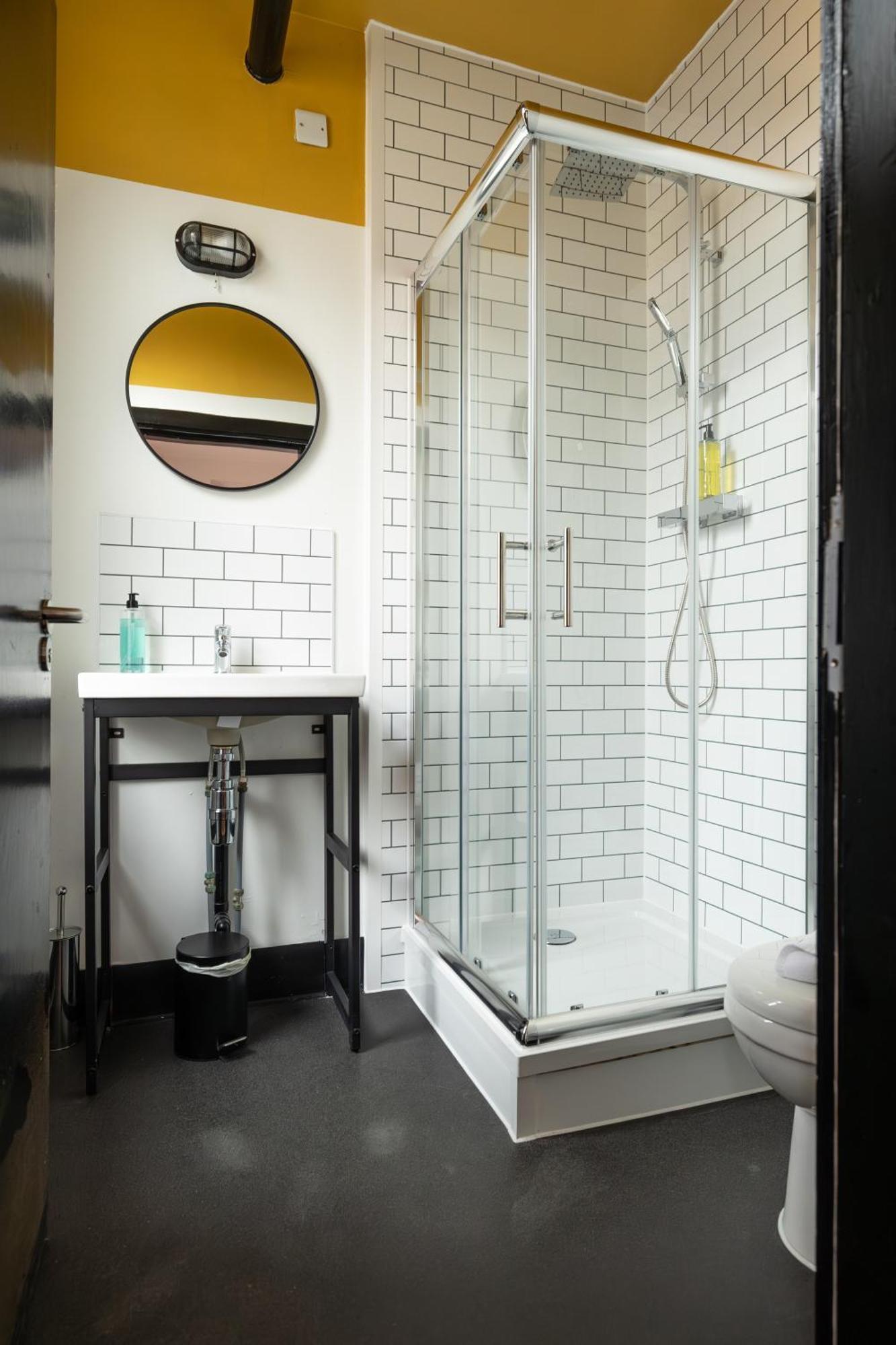 Bed in een Slaapzaal met 8 Bedden