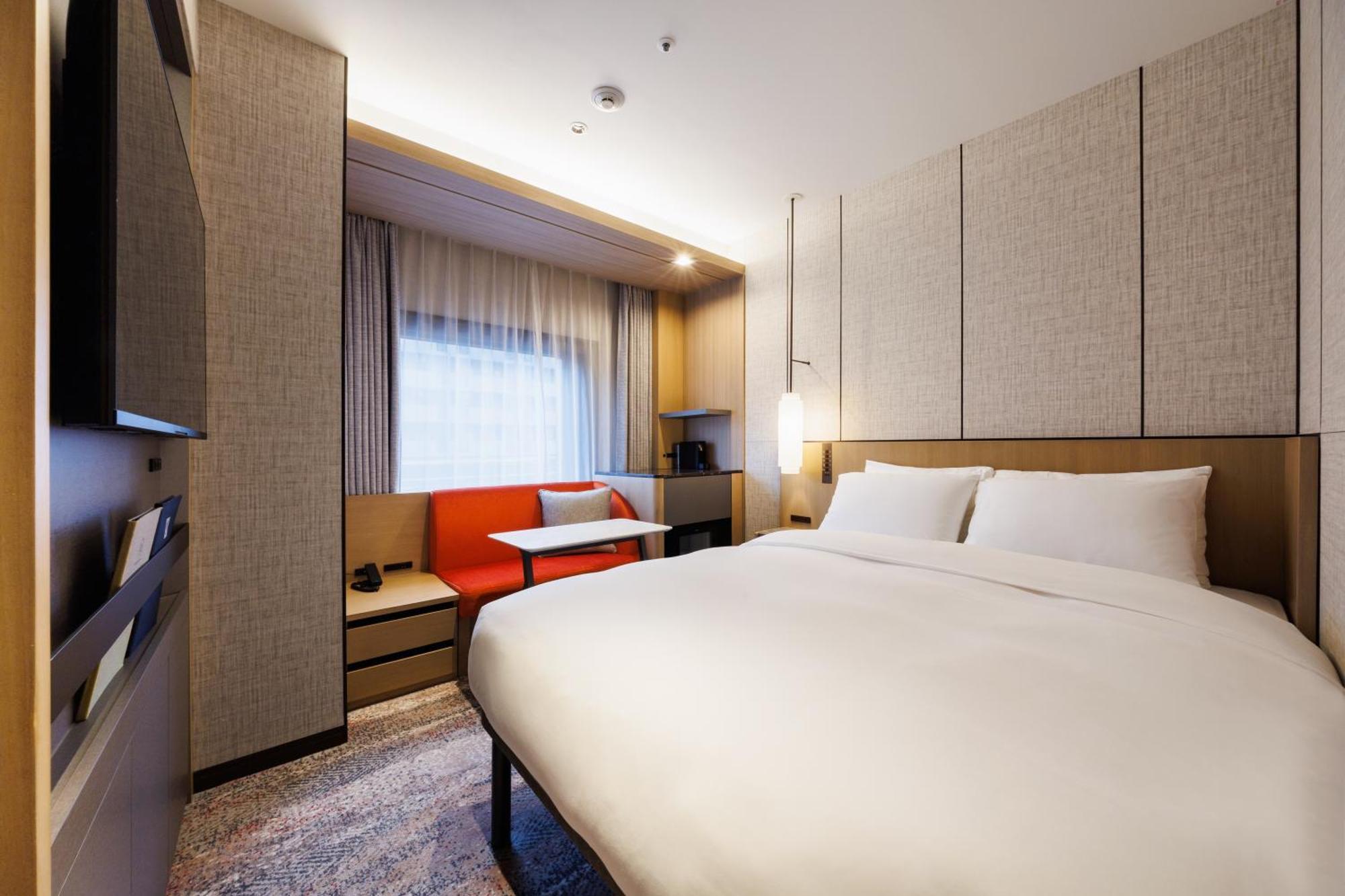 Edmont Standard Room