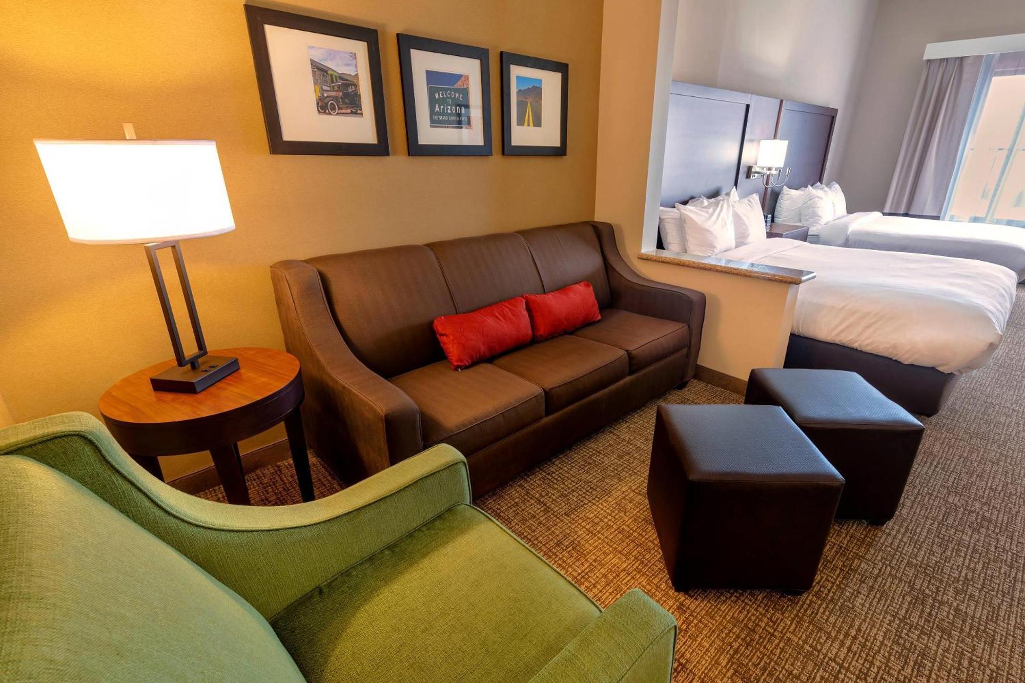 Queen Suite Two Queen Beds Sofa Bed