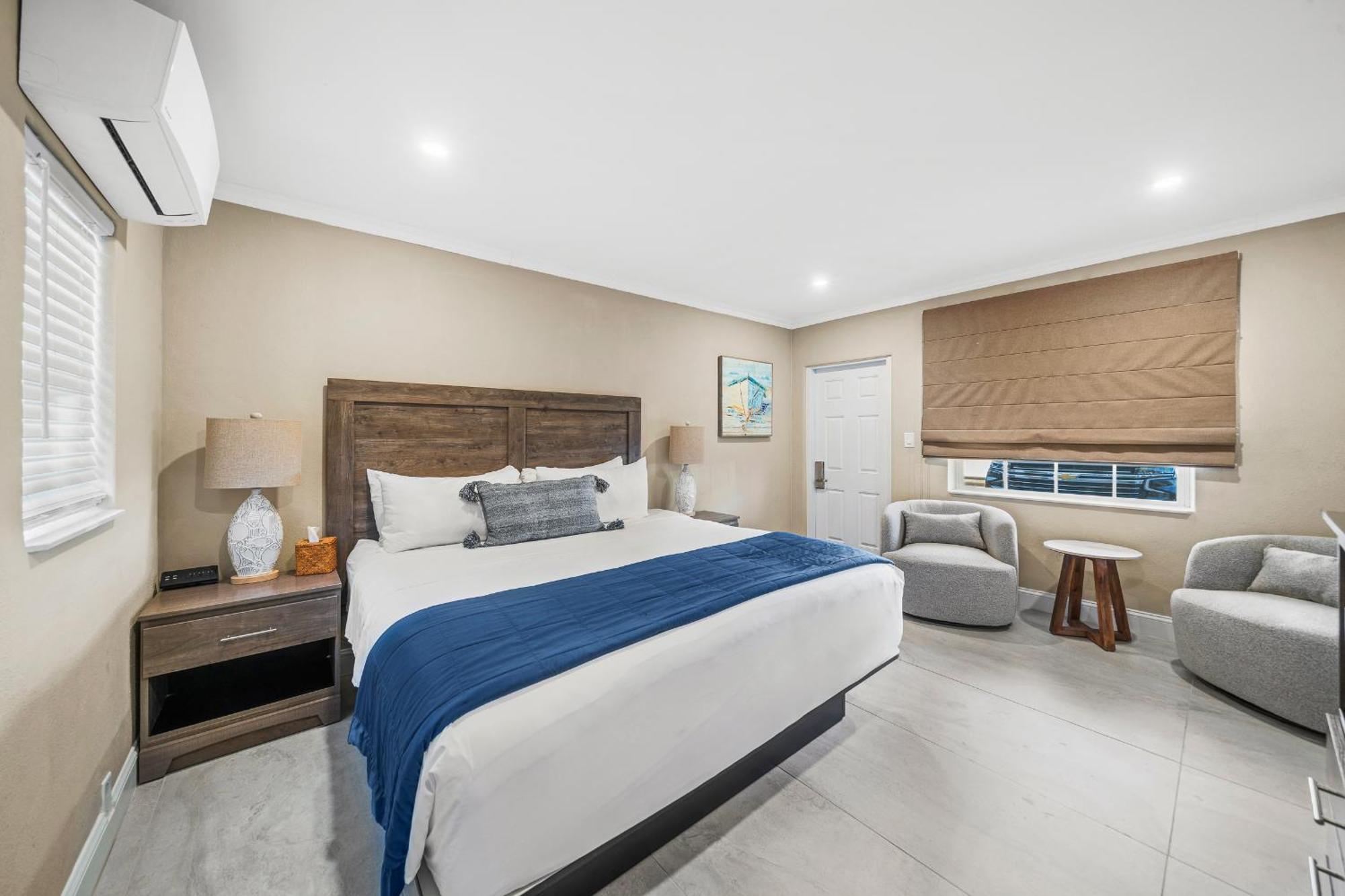 Superior King Room