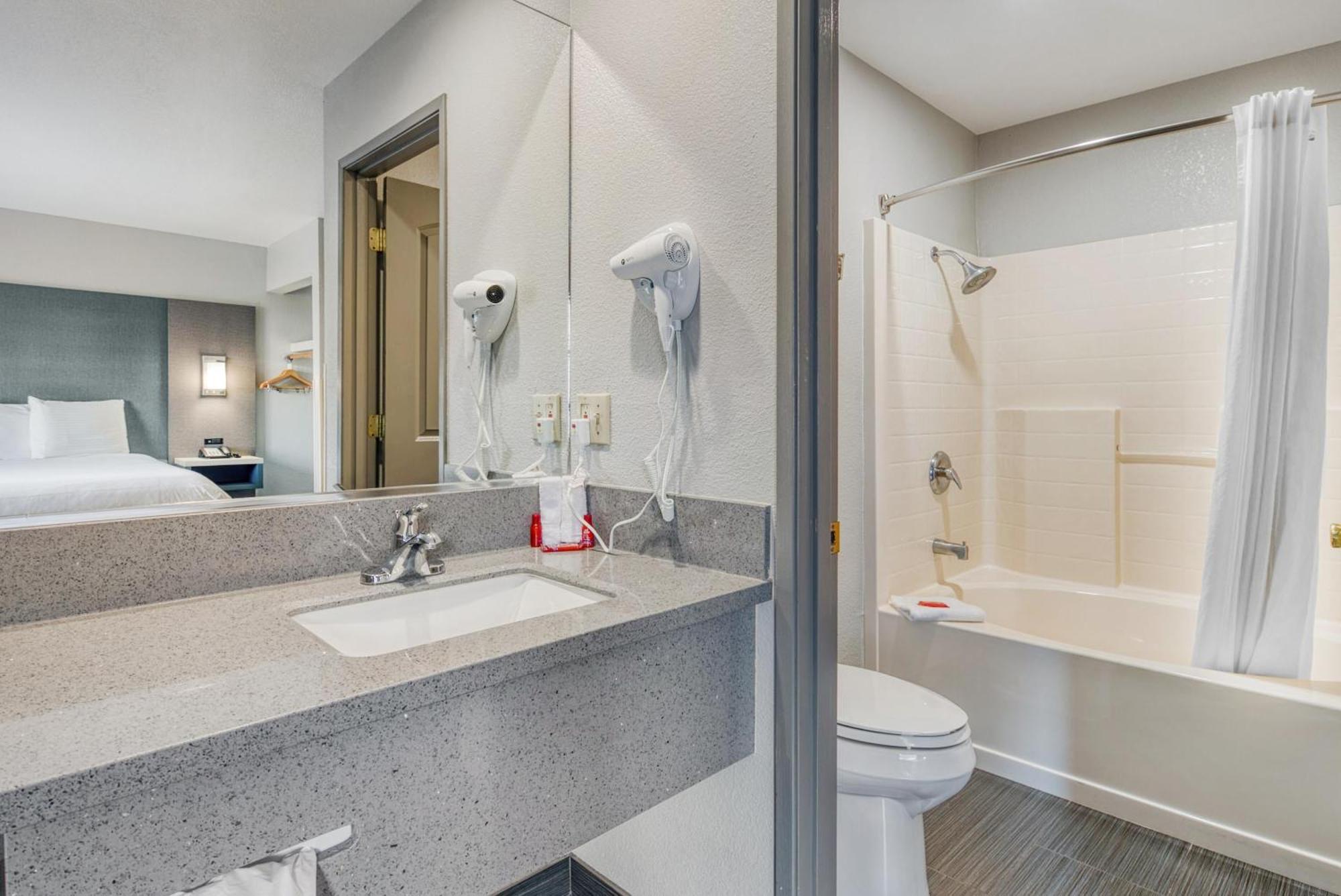 King Suite Spa Bath Non-Smoking