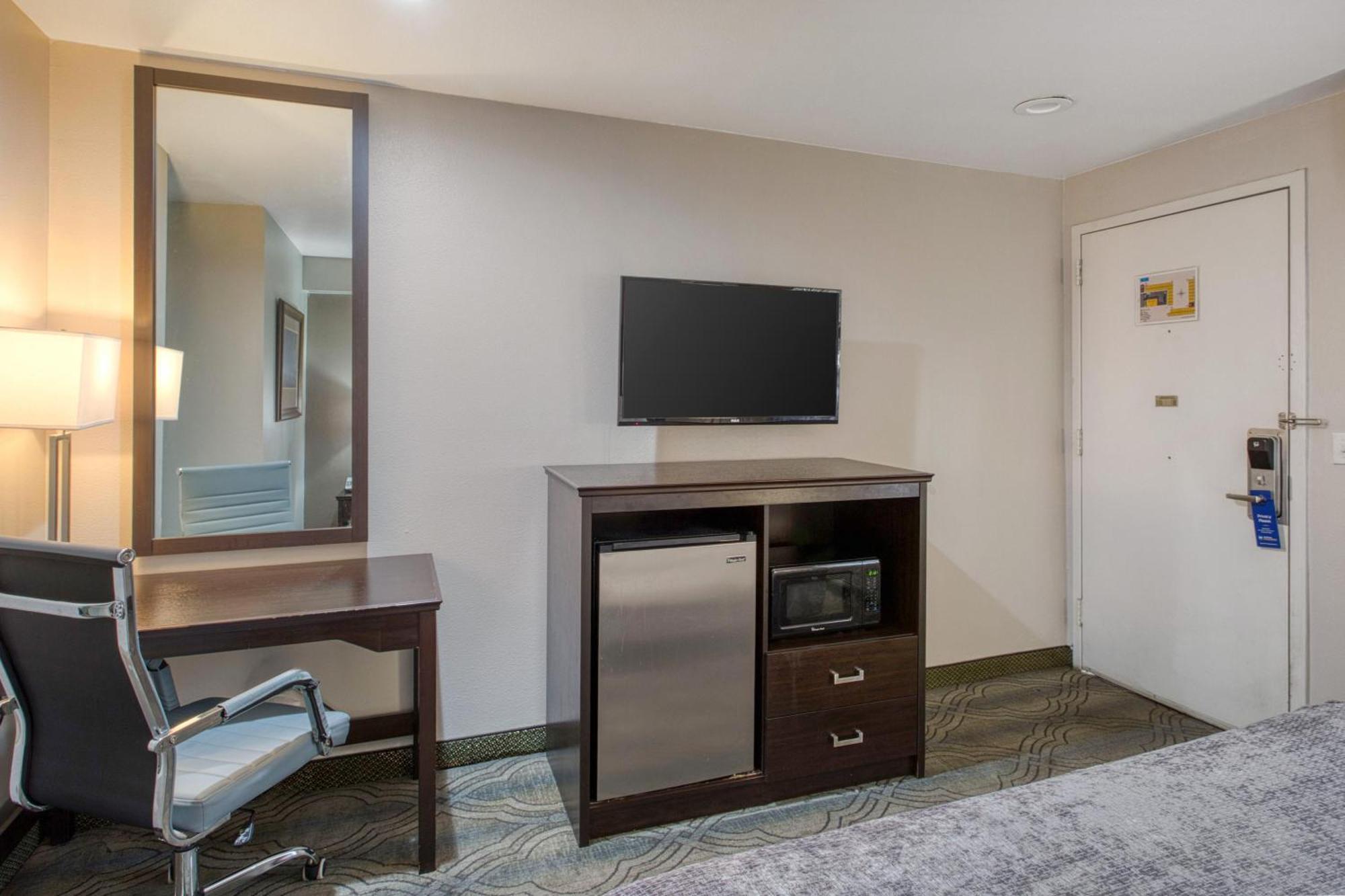 King Room Roll Shower Mobility Accessible