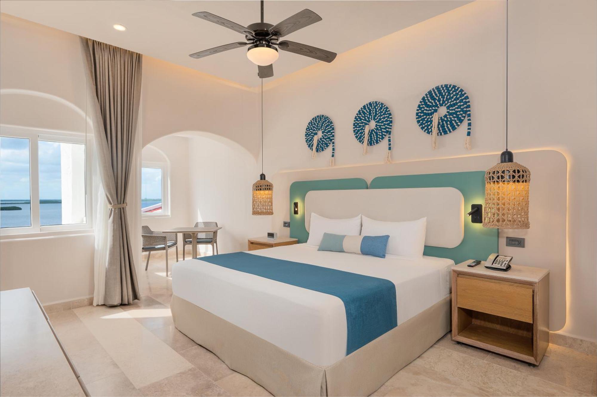 Deluxe Room Lagoon View