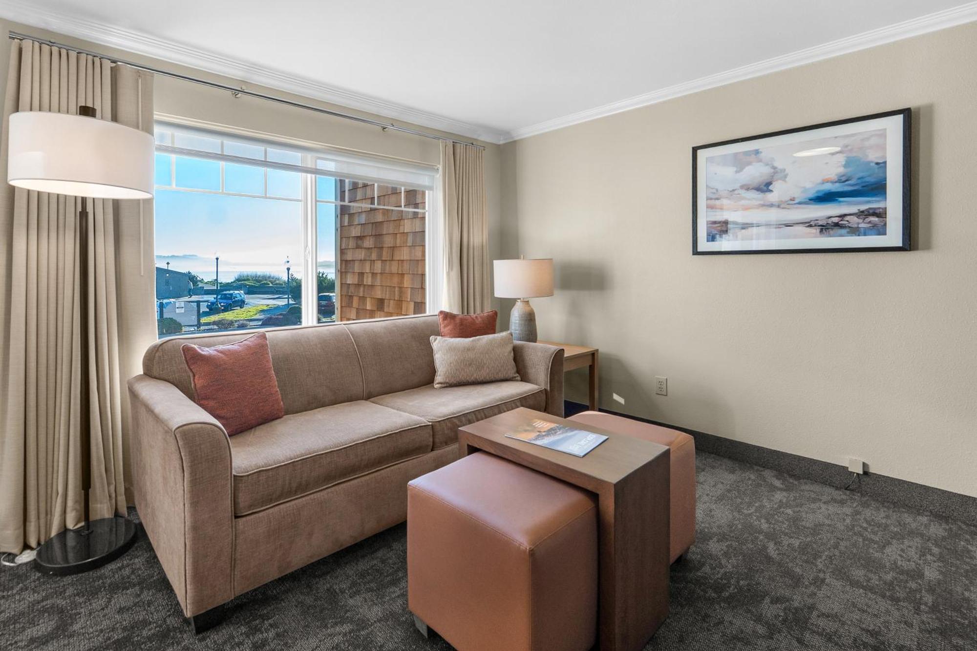 One-Bedroom Suite - Some with Fireplace,1742709664:JPEG