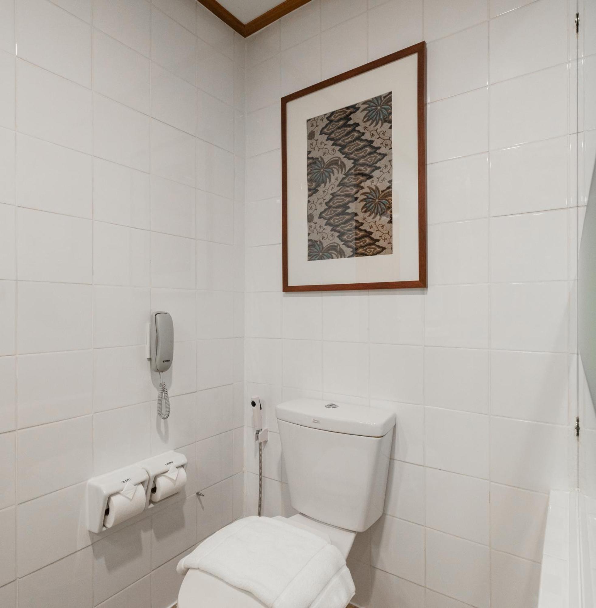 Premier Superior Partial Sea View