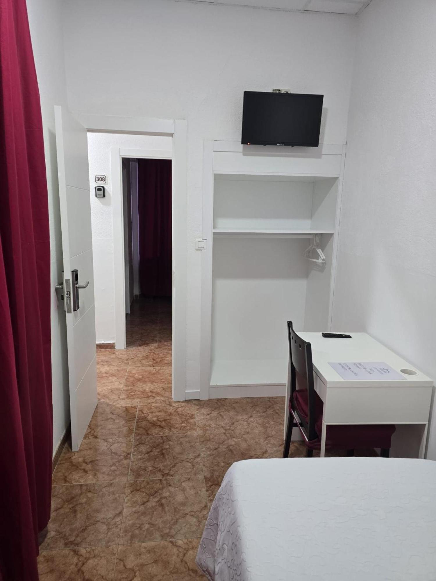 Camera Singola con Bagno in Comune