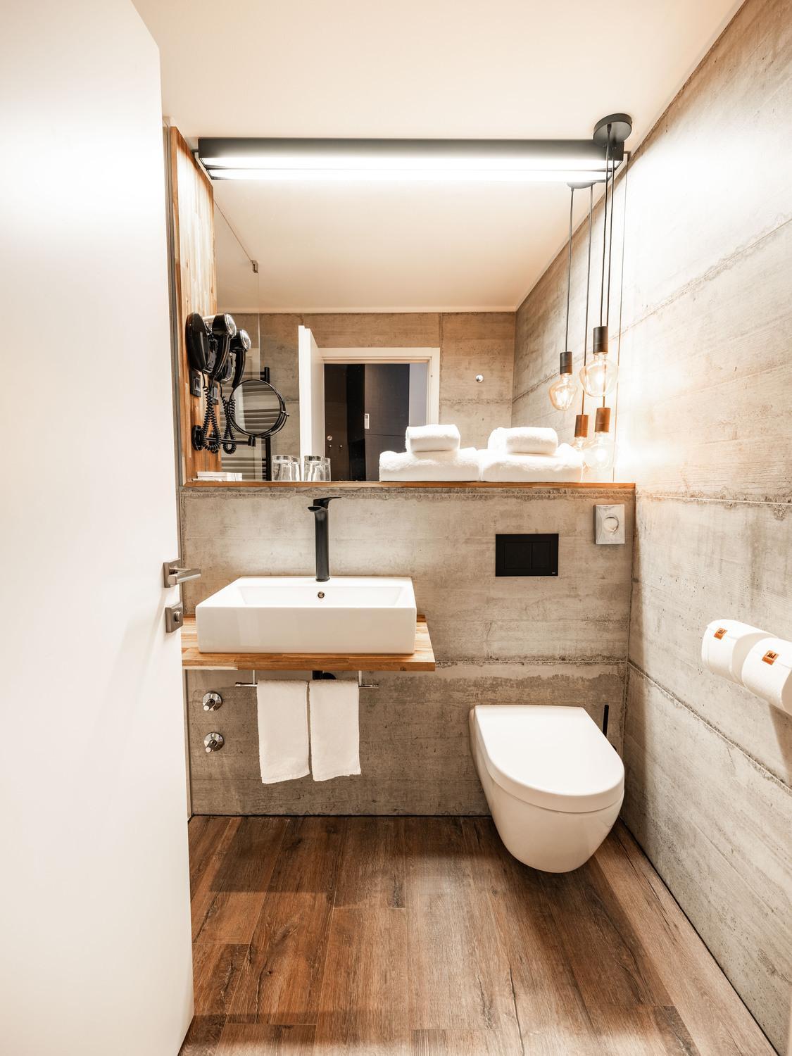 Standard Premium Twin Room
