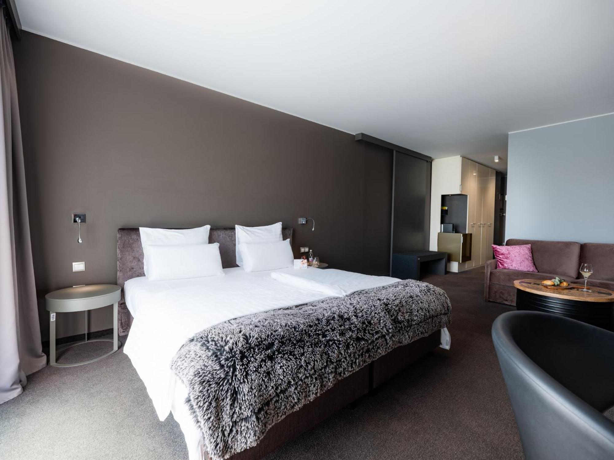 Superior Double Room River View