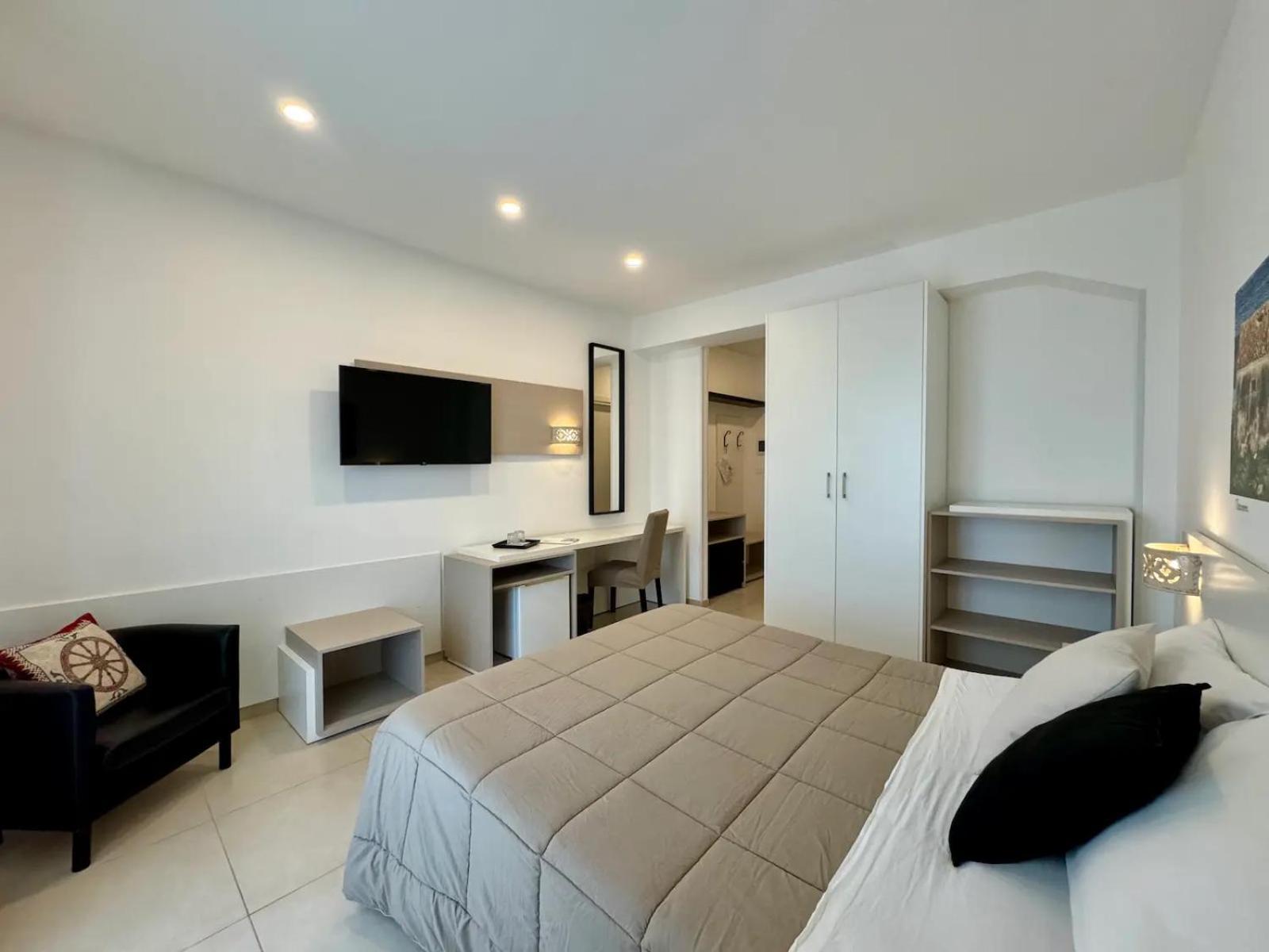 Comfort Double Room Balcony Side Sea View