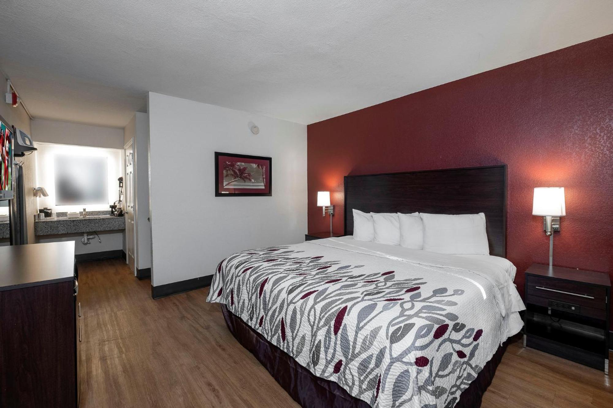 Superior King Room Disability Access Non-Smoking