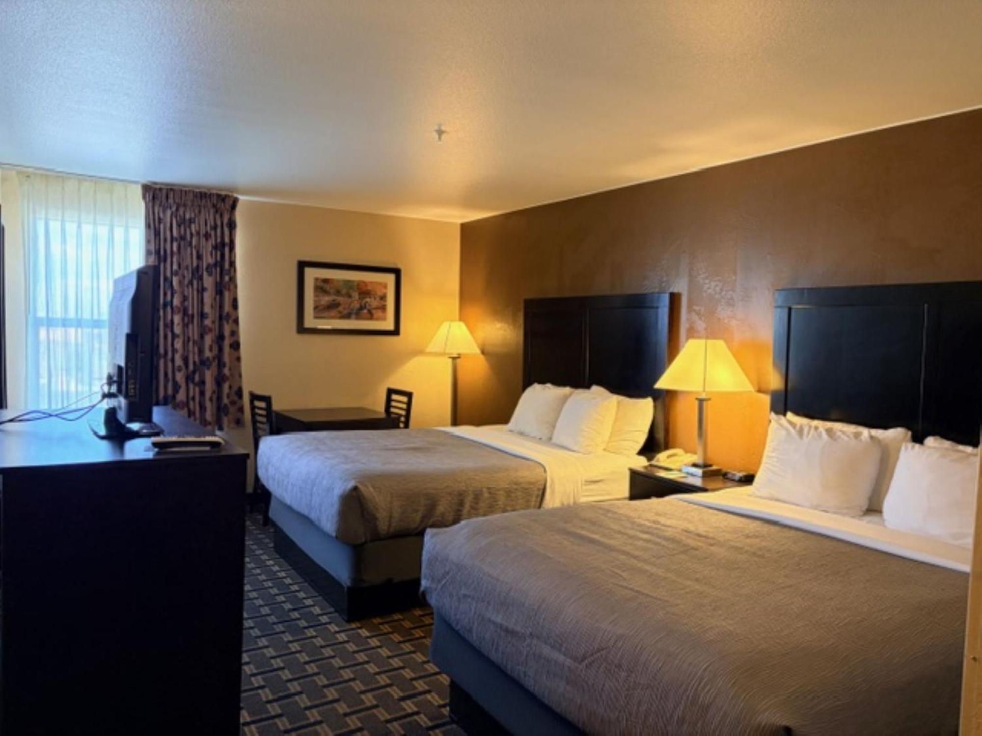 Queen Room Two Queen Beds Non-Smoking