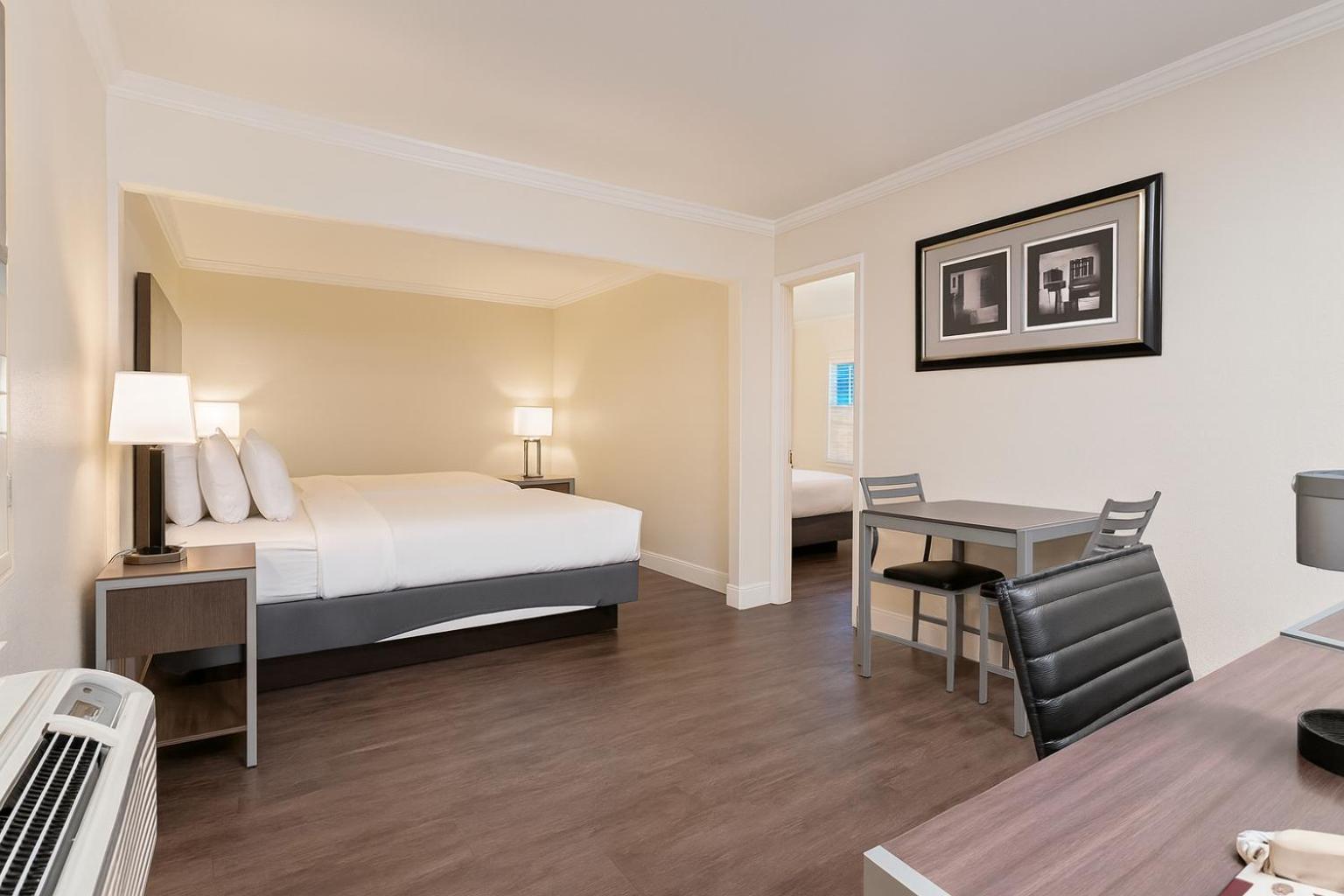 One-Bedroom Suite