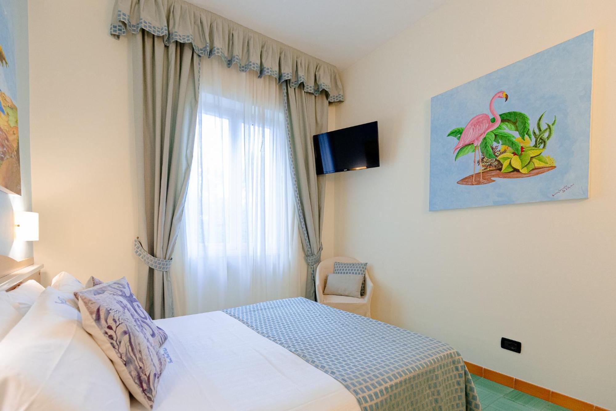 Double Room,1742733817:JPEG