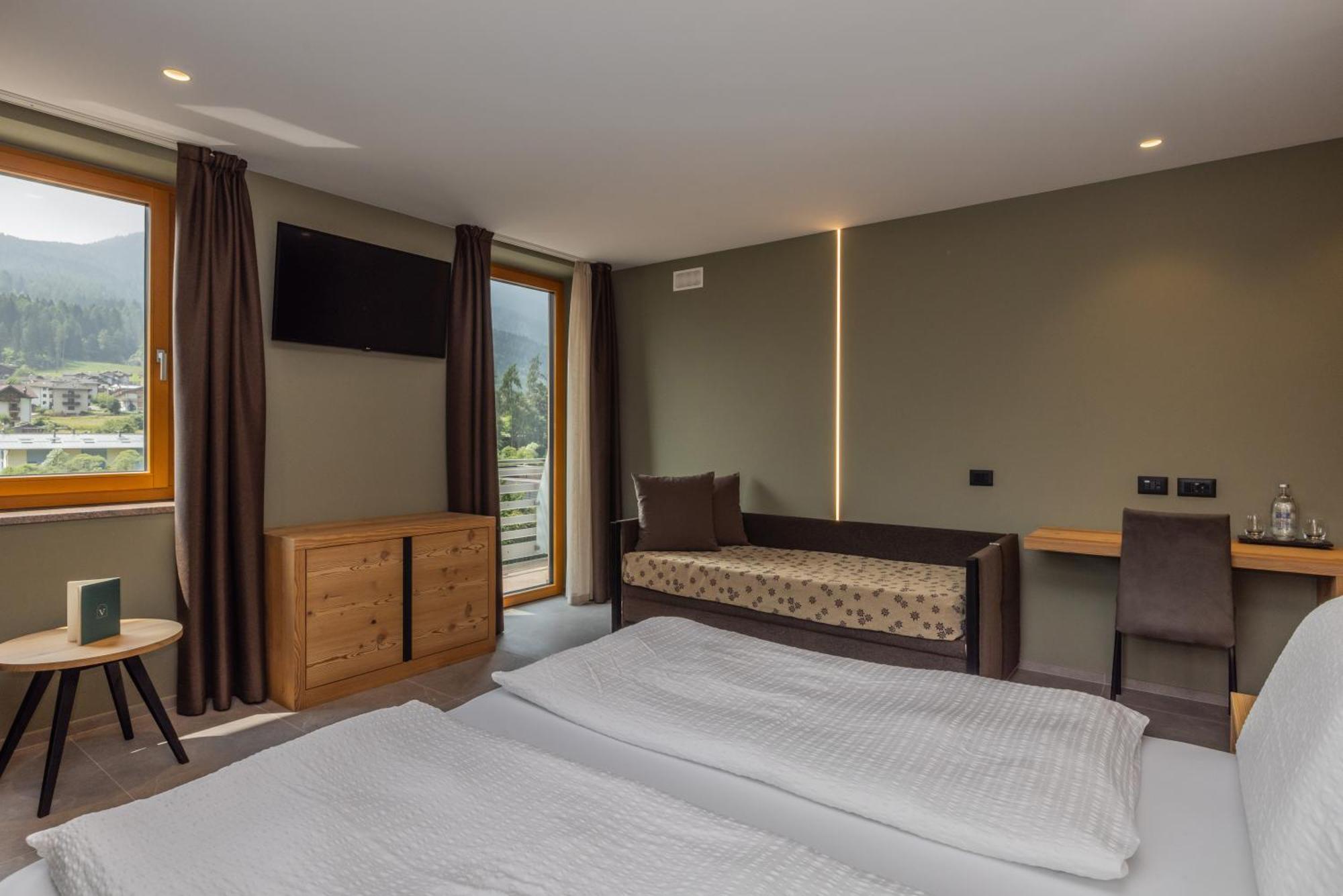 Junior Suite Mountain View