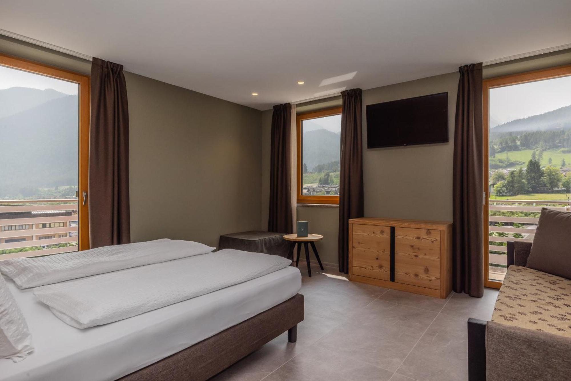 Junior Suite Mountain View