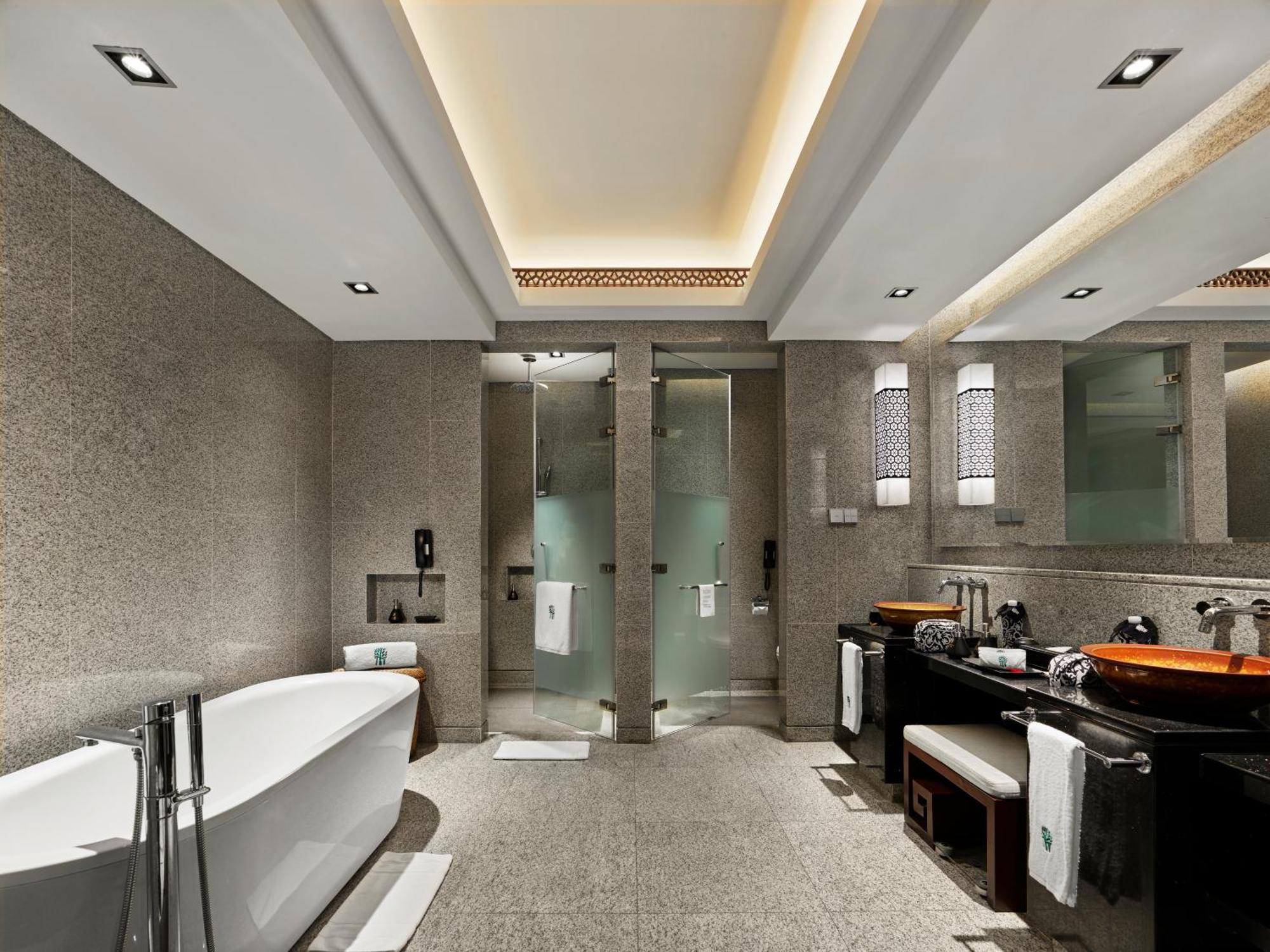 Water Terrace Suite King