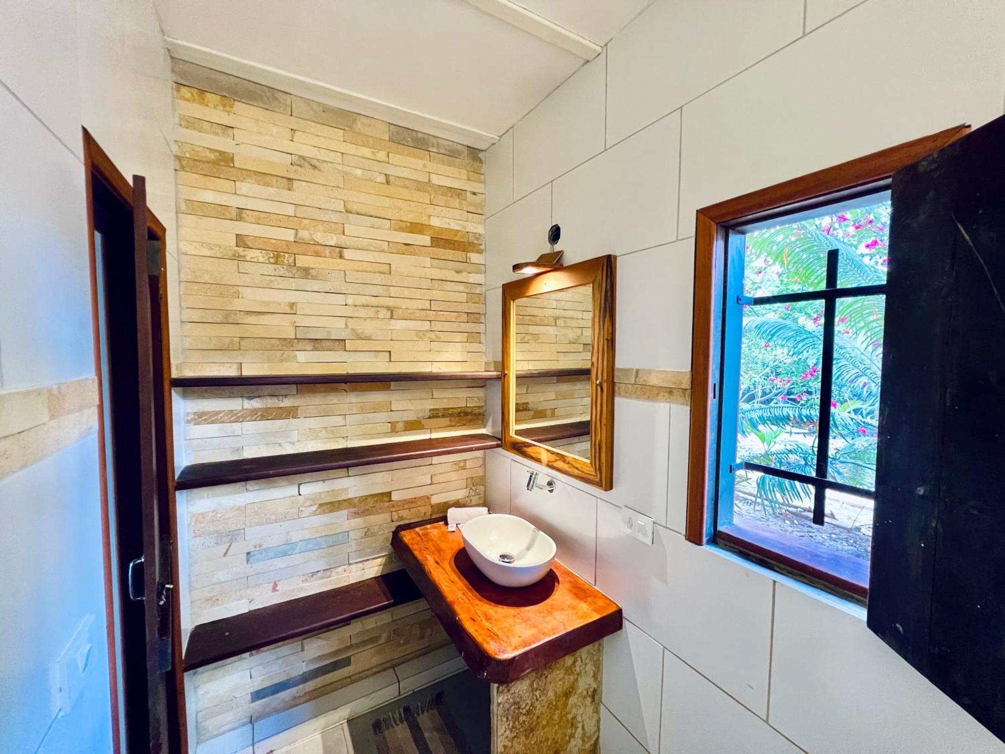 Triple Room Lake View
