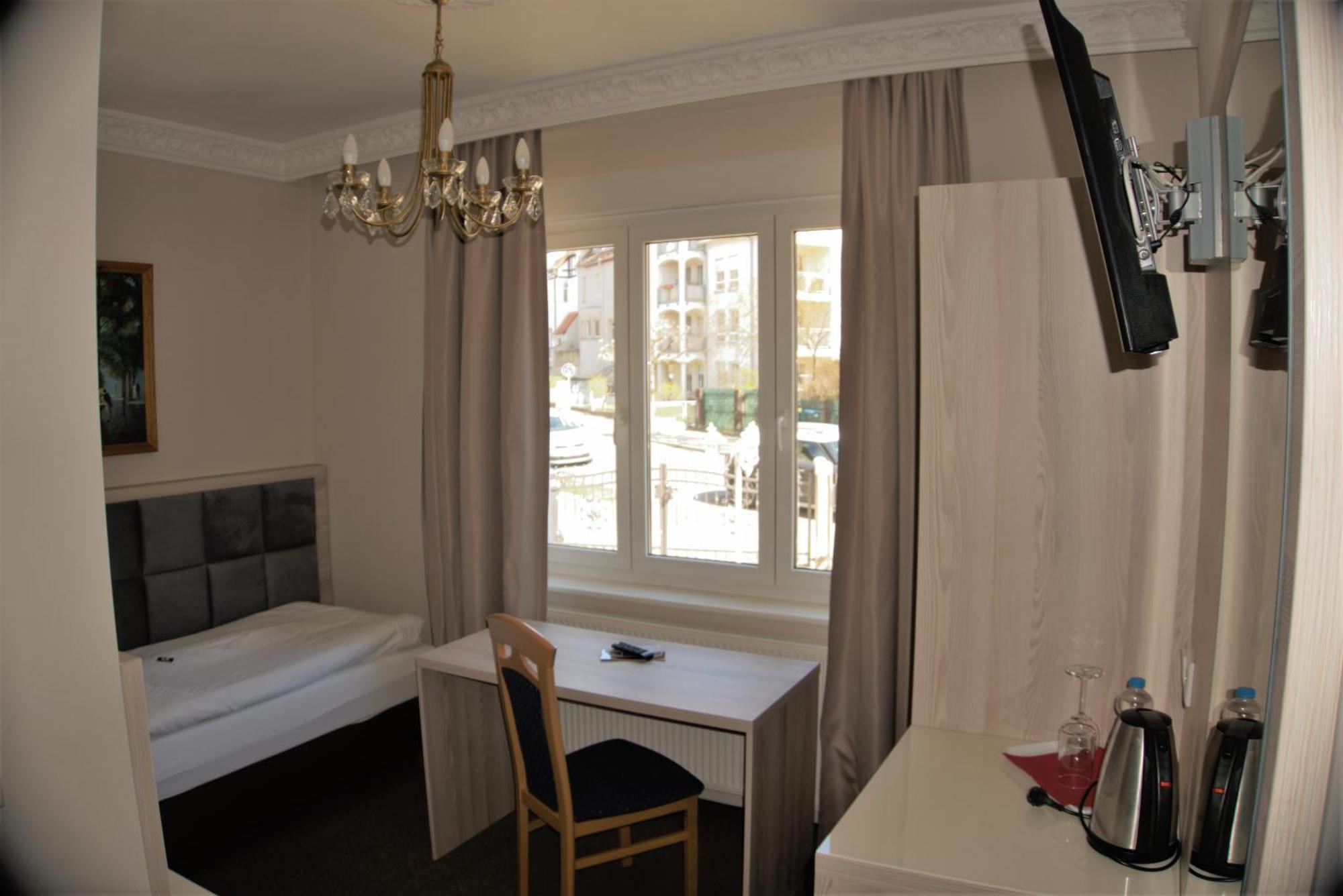 Standard Single Room