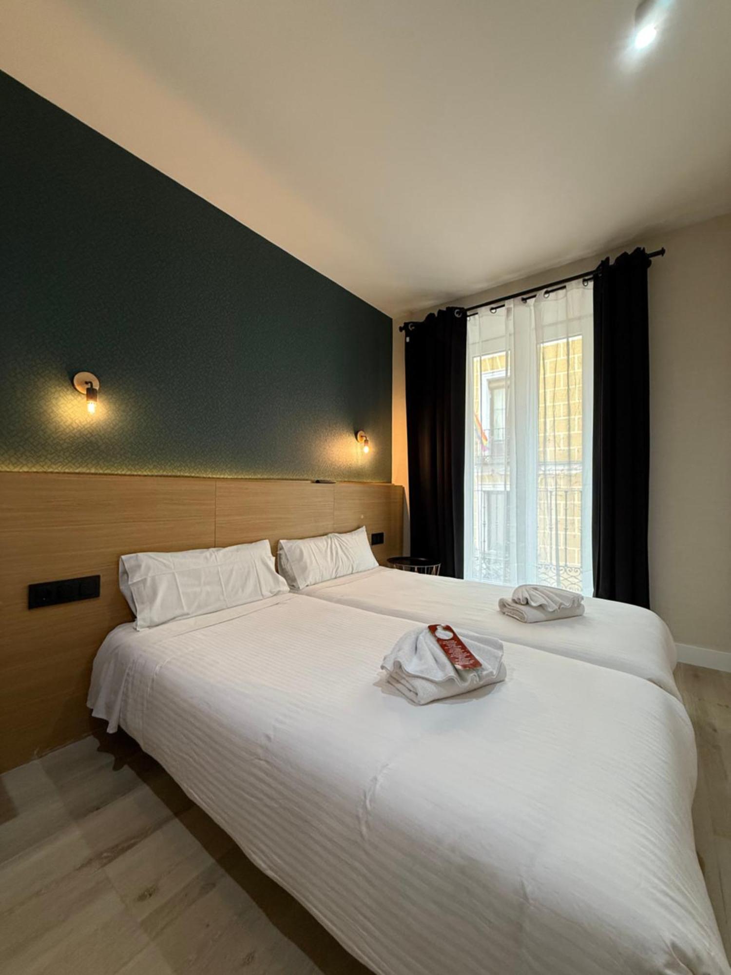 Superior Double Room Private Bathroom