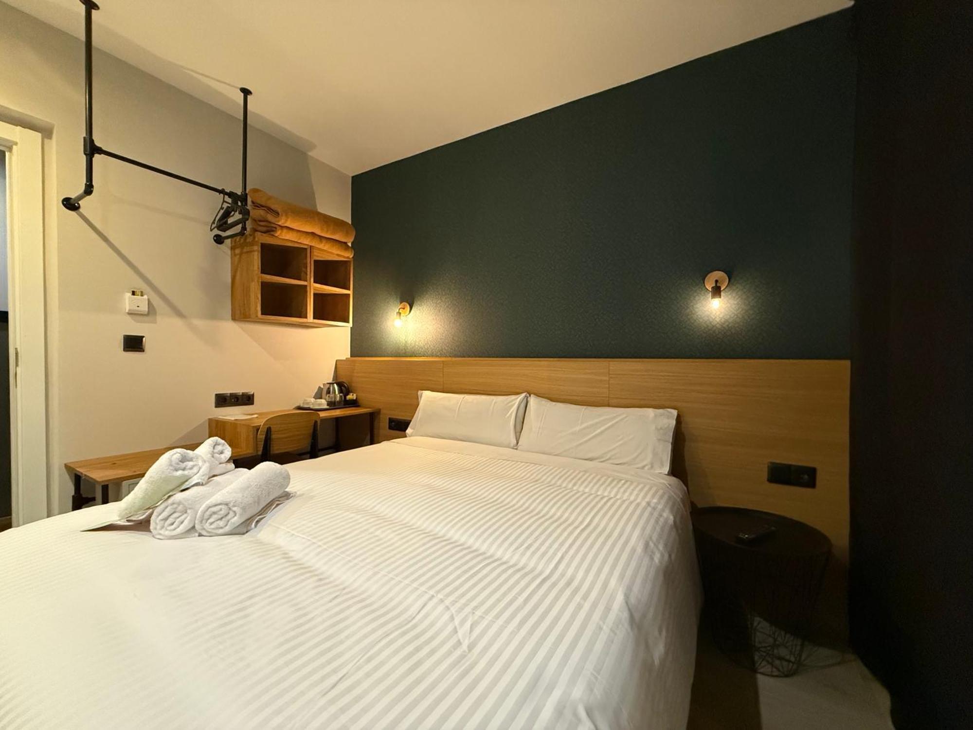 Economy Double Room Private Bathroom