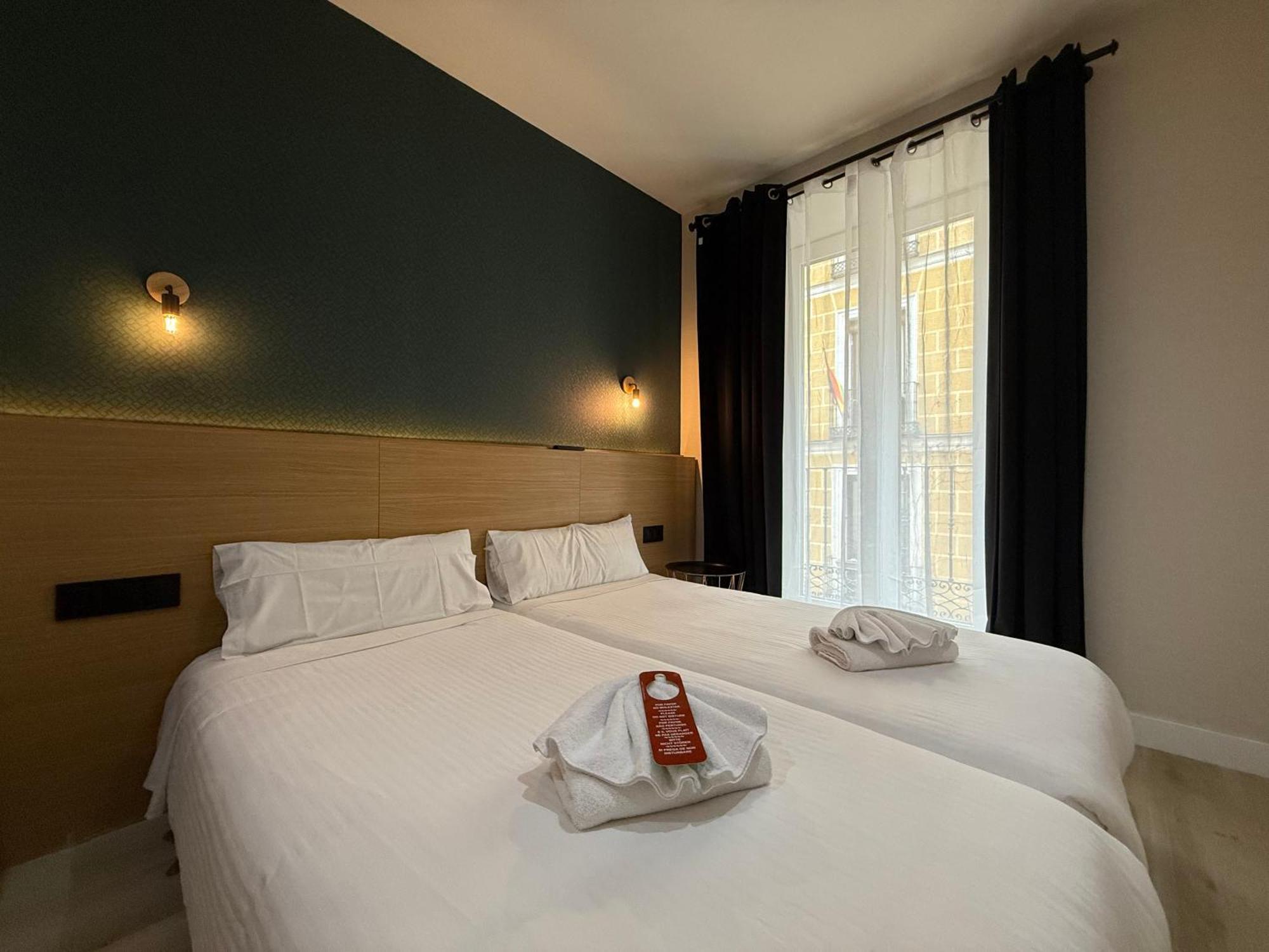 Superior Double Room Private Bathroom