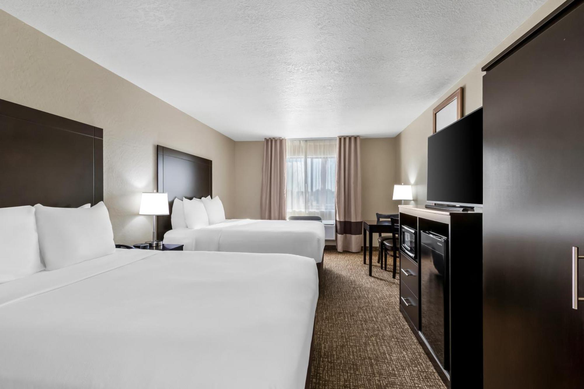 Standard Queen Room Two Queen Beds